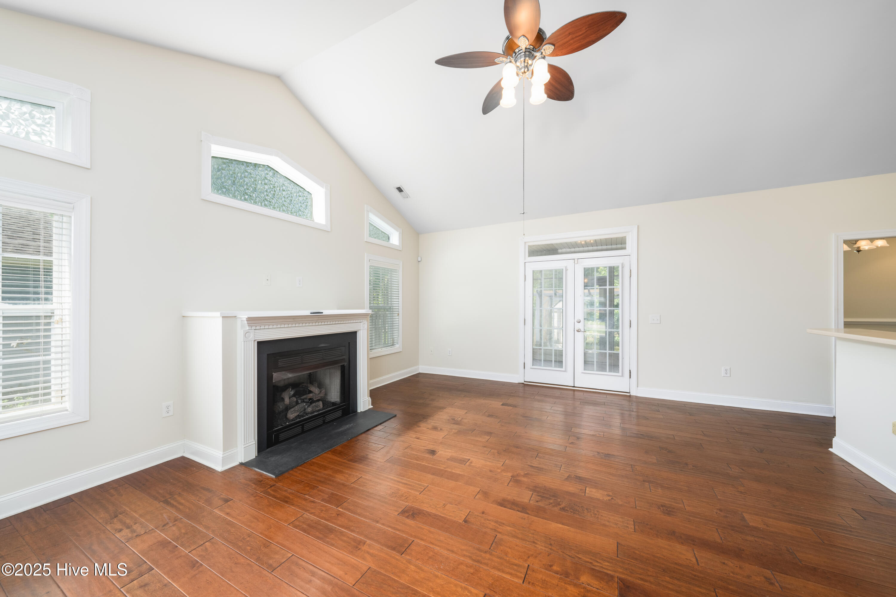 386 Southbend Court
