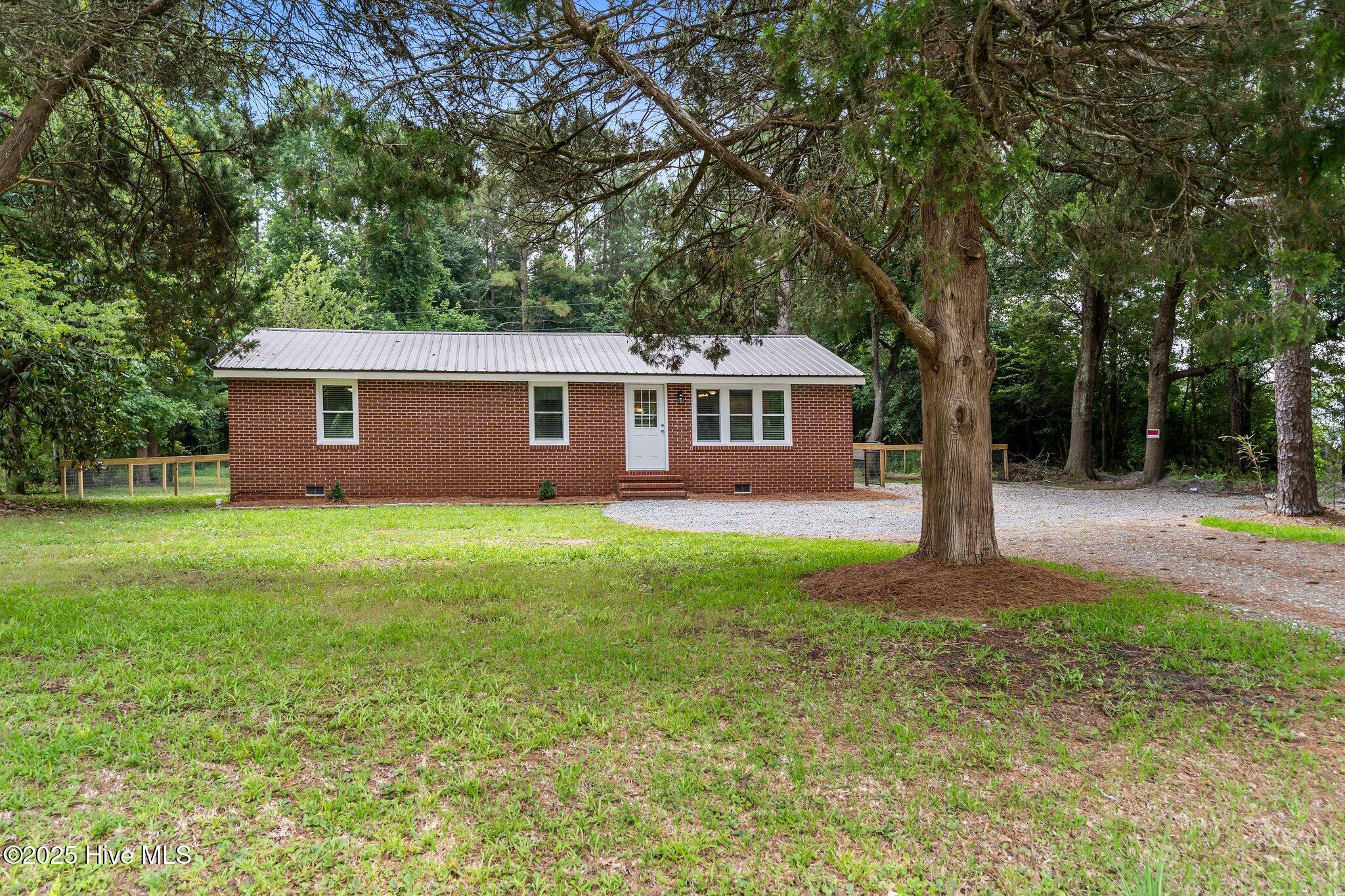 9433 Nc Highway 53 E