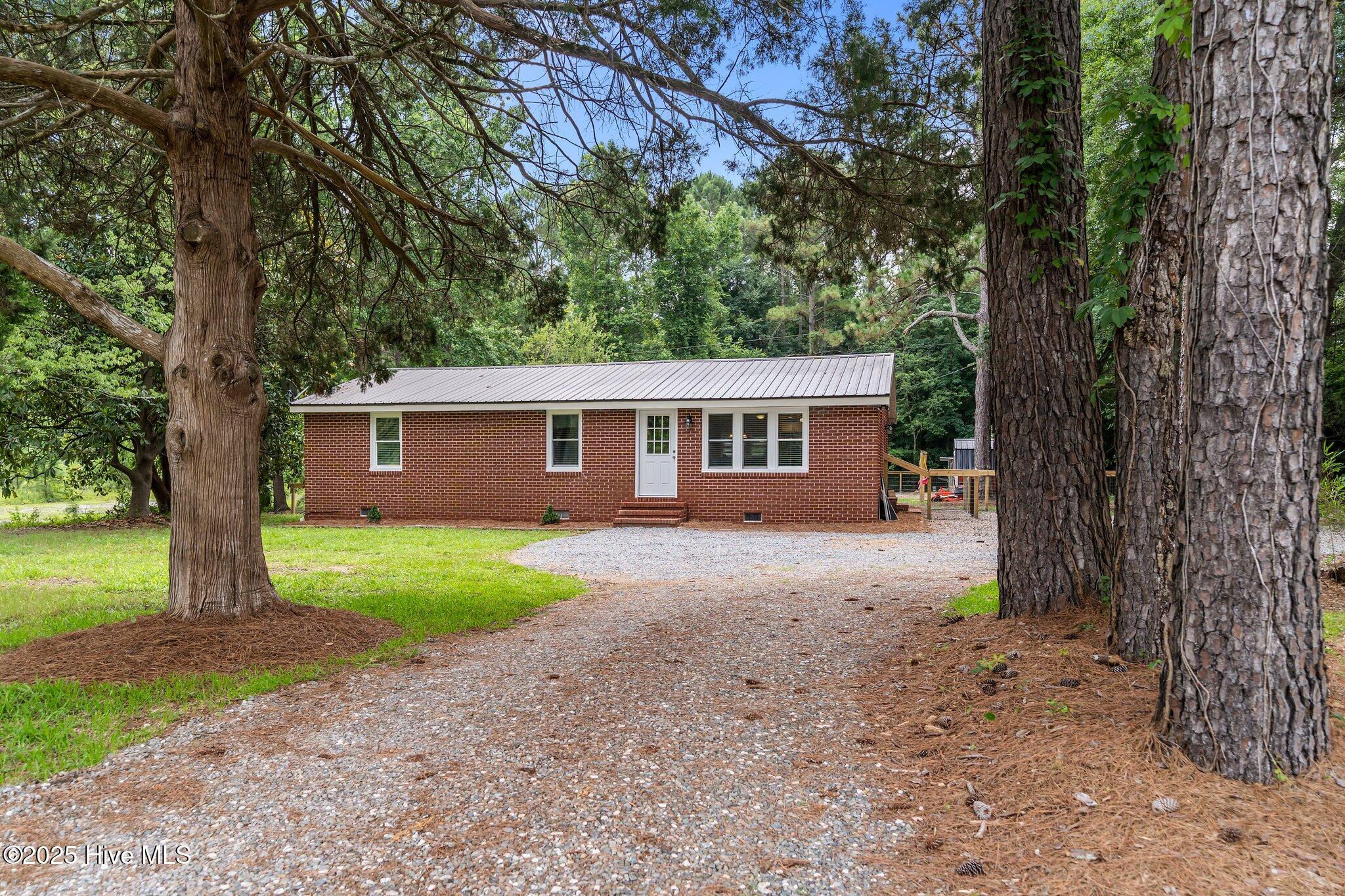 9433 Nc Highway 53 E