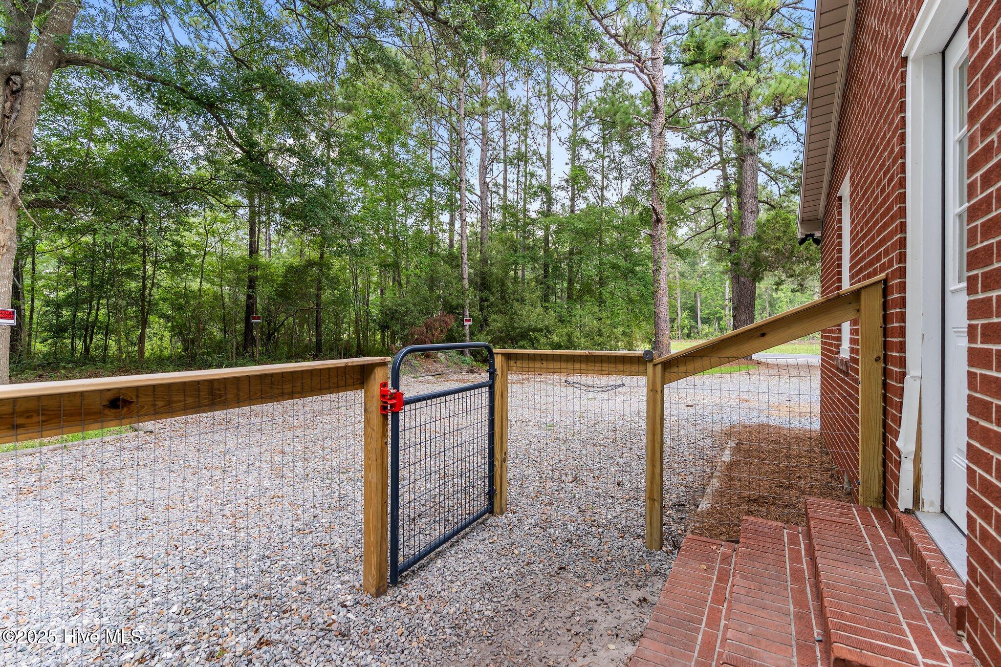 9433 Nc Highway 53 E