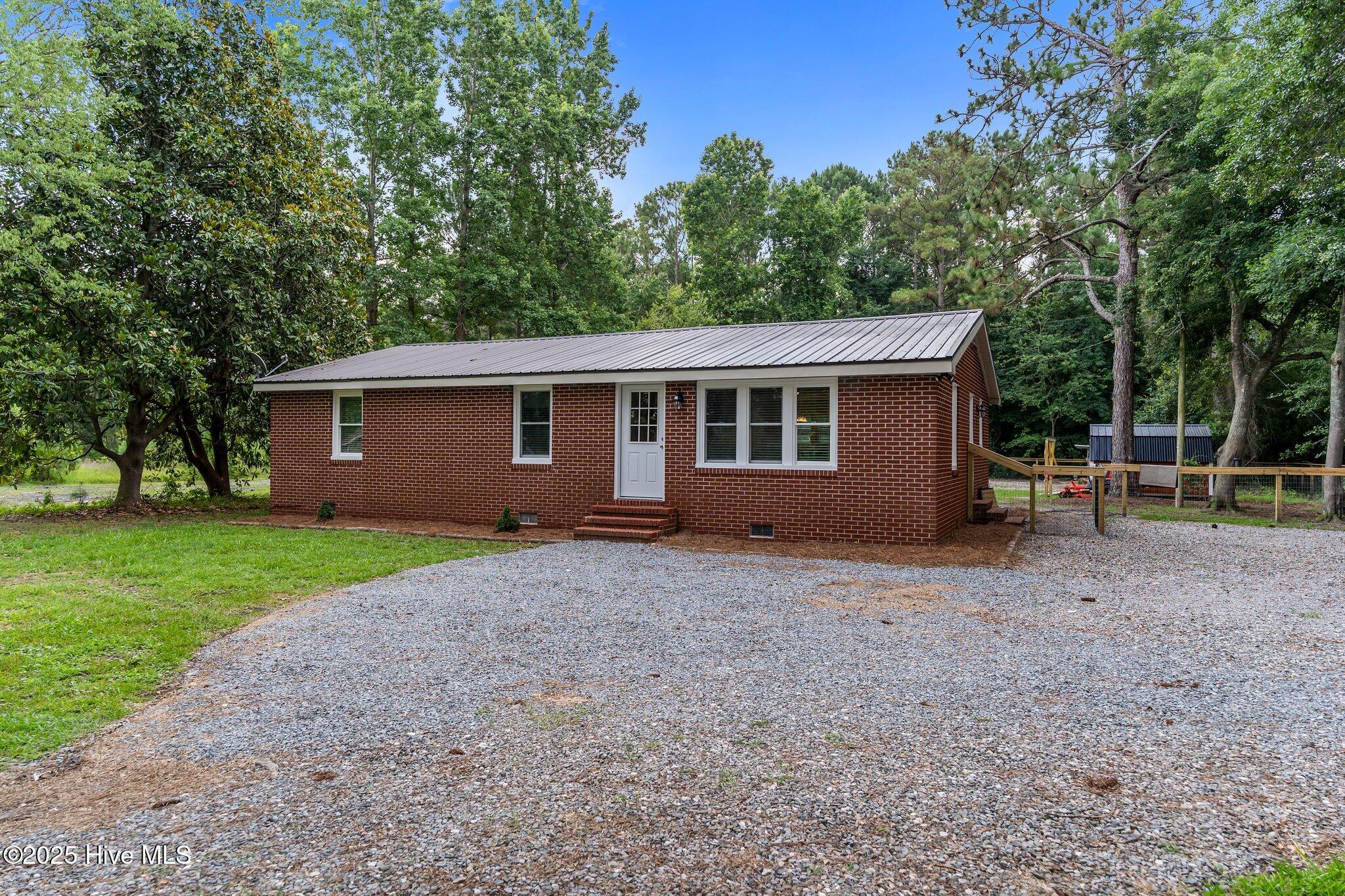 9433 Nc Highway 53 E