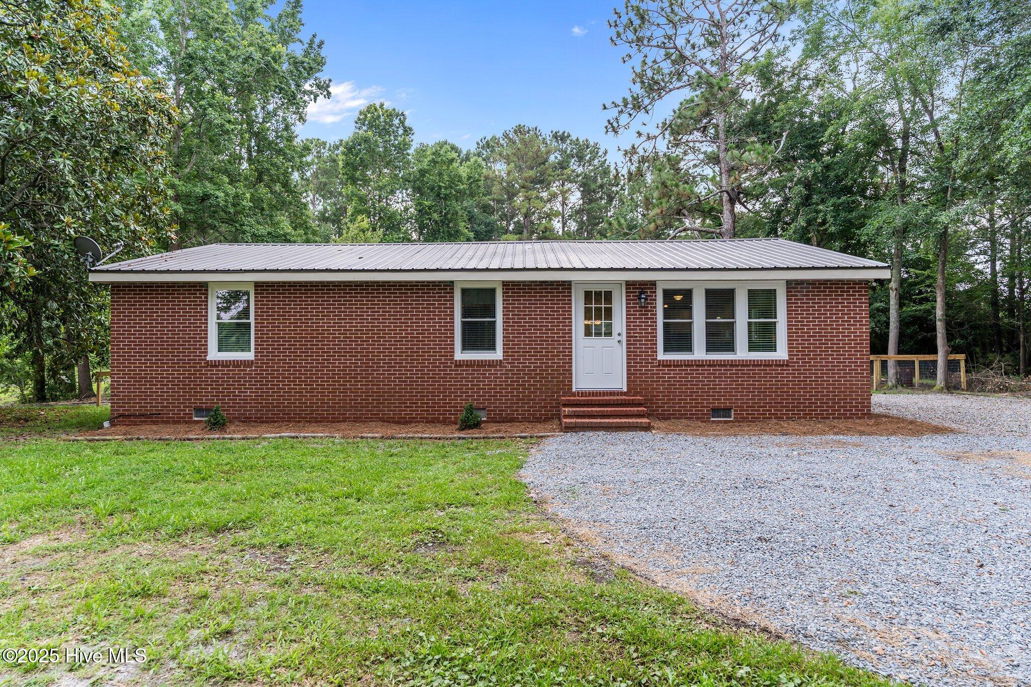 9433 Nc Highway 53 E