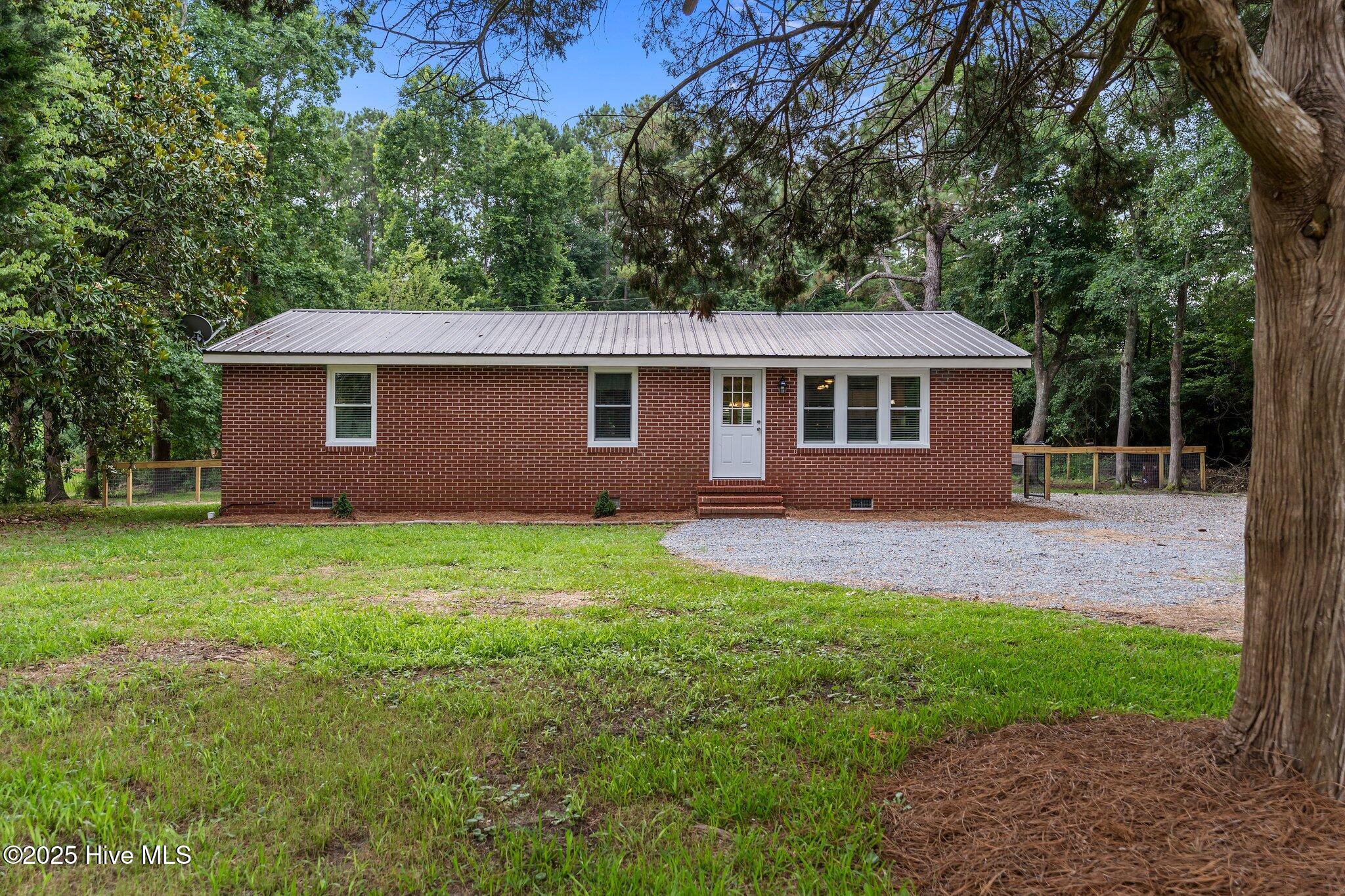 9433 Nc Highway 53 E