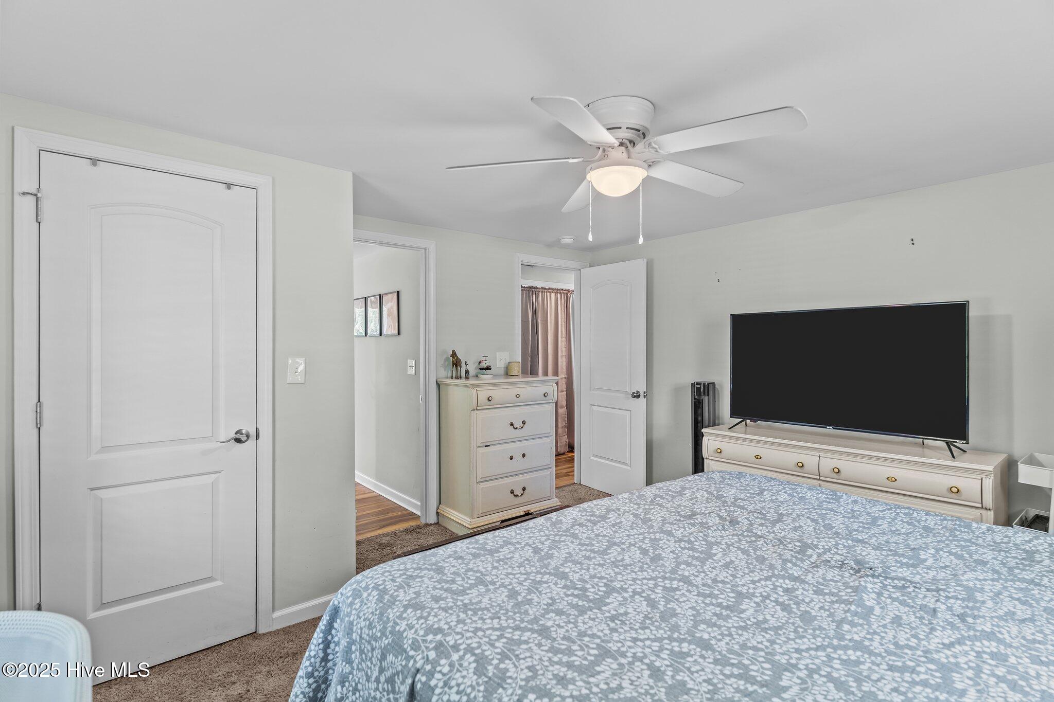 9433 Nc Highway 53 E