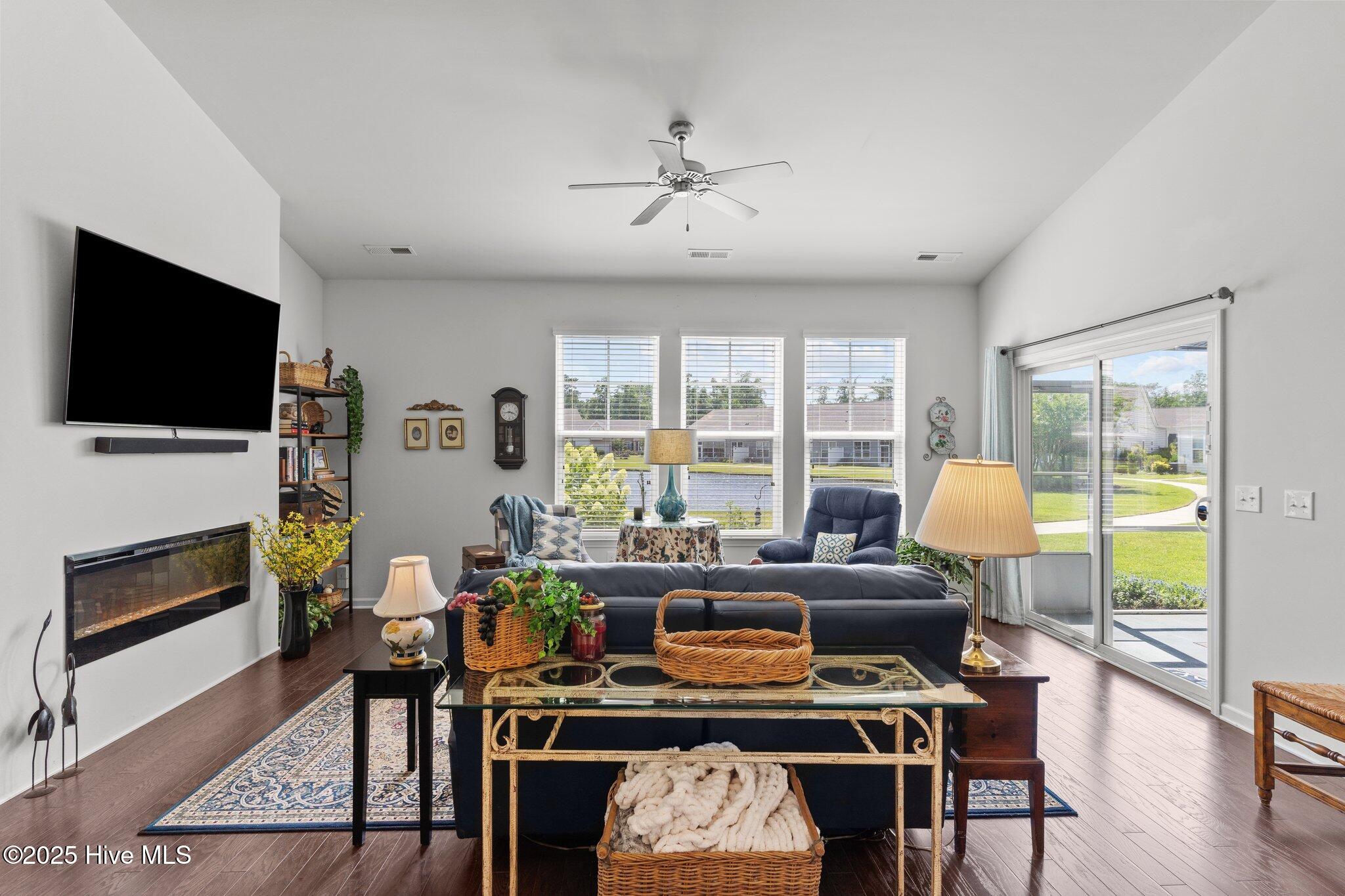 627 Cambeck Drive SE, Unit 3