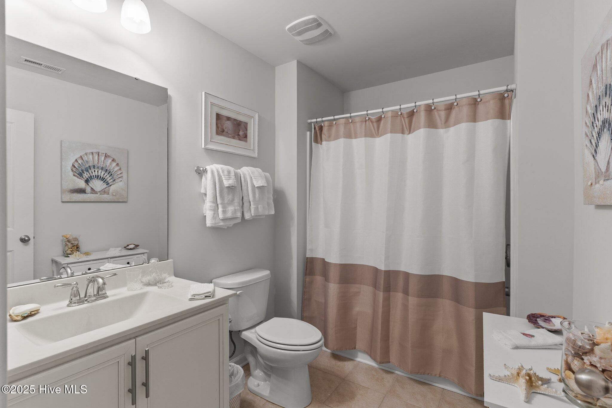 627 Cambeck Drive SE, Unit 3