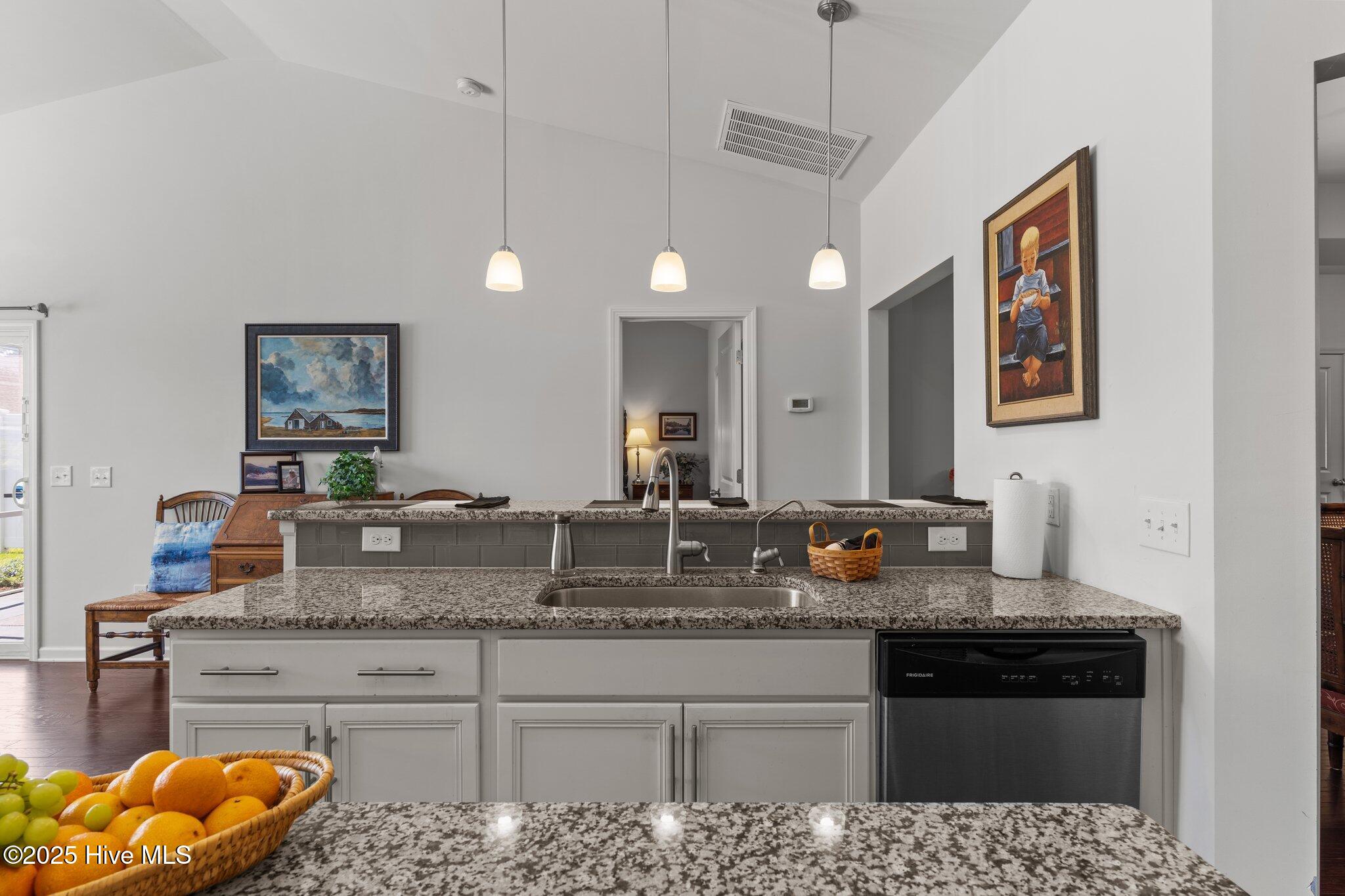 627 Cambeck Drive SE, Unit 3