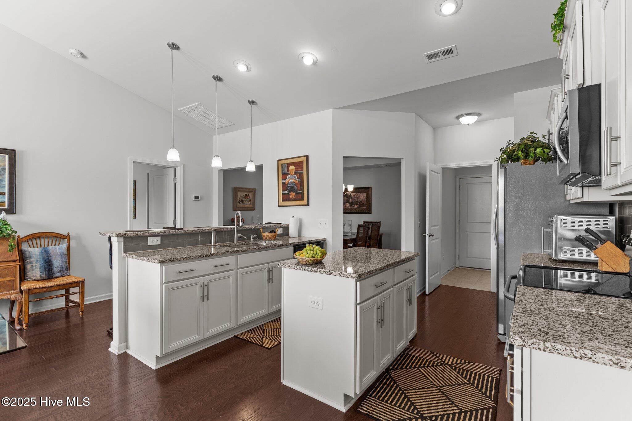 627 Cambeck Drive SE, Unit 3