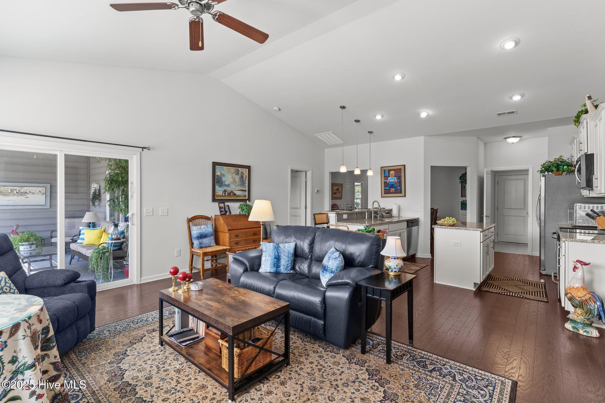 627 Cambeck Drive SE, Unit 3