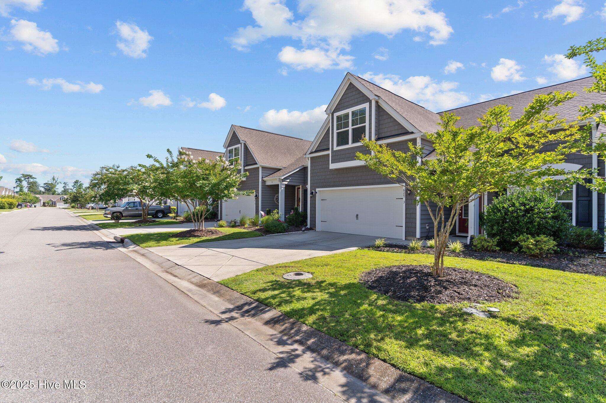 627 Cambeck Drive SE, Unit 3