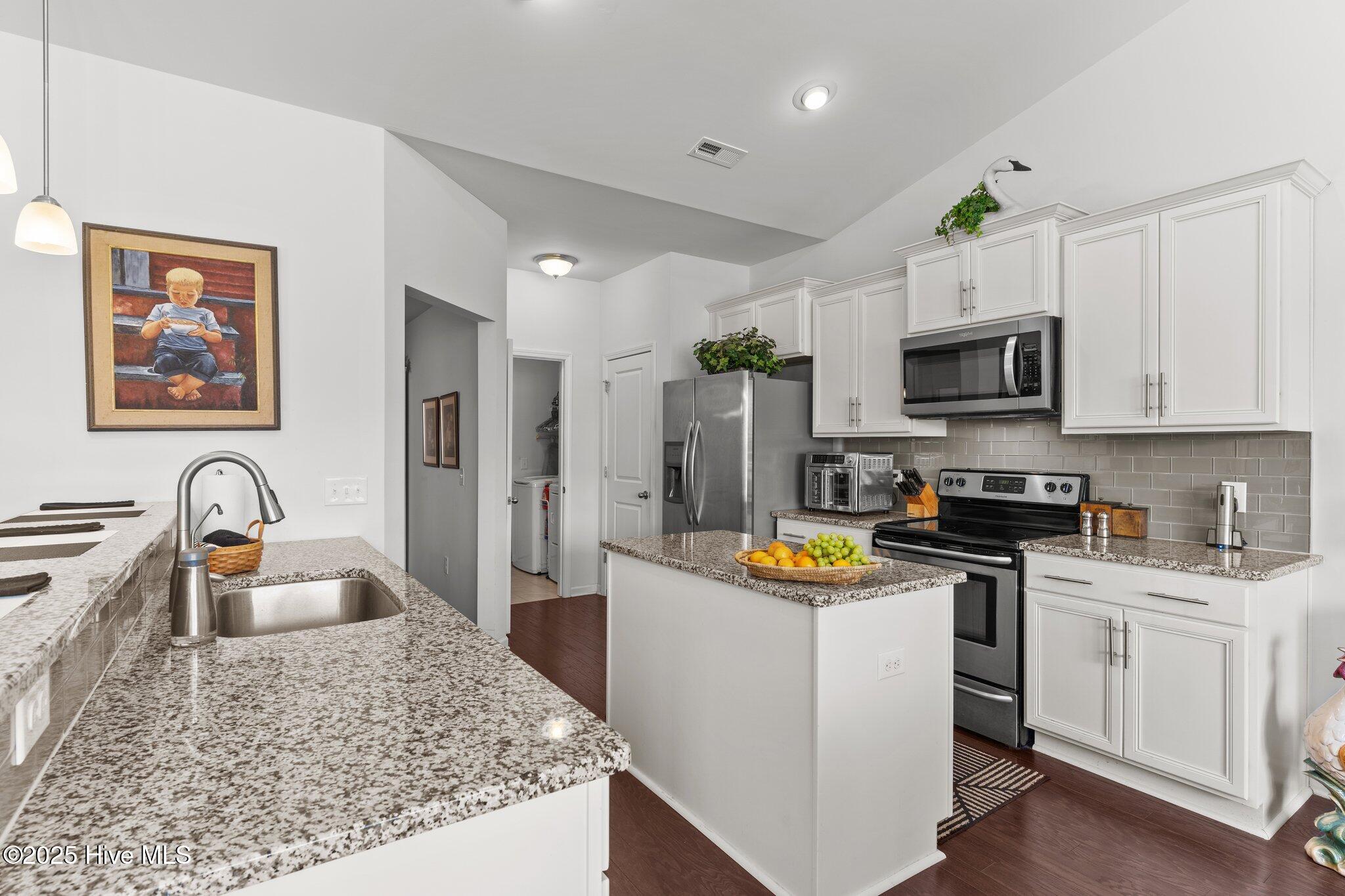 627 Cambeck Drive SE, Unit 3