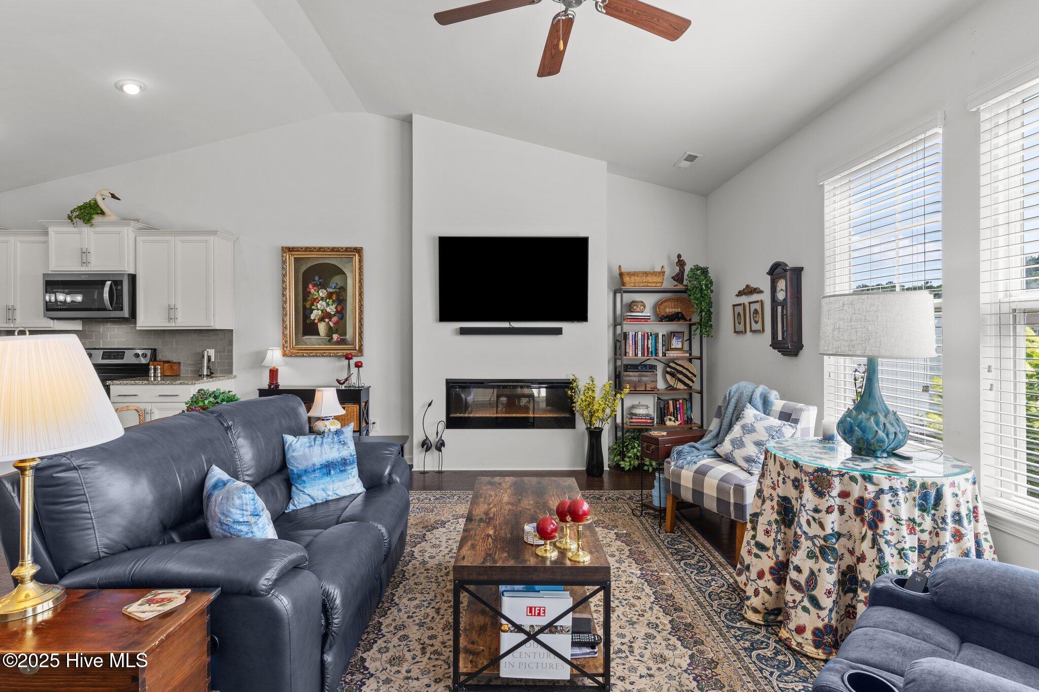 627 Cambeck Drive SE, Unit 3