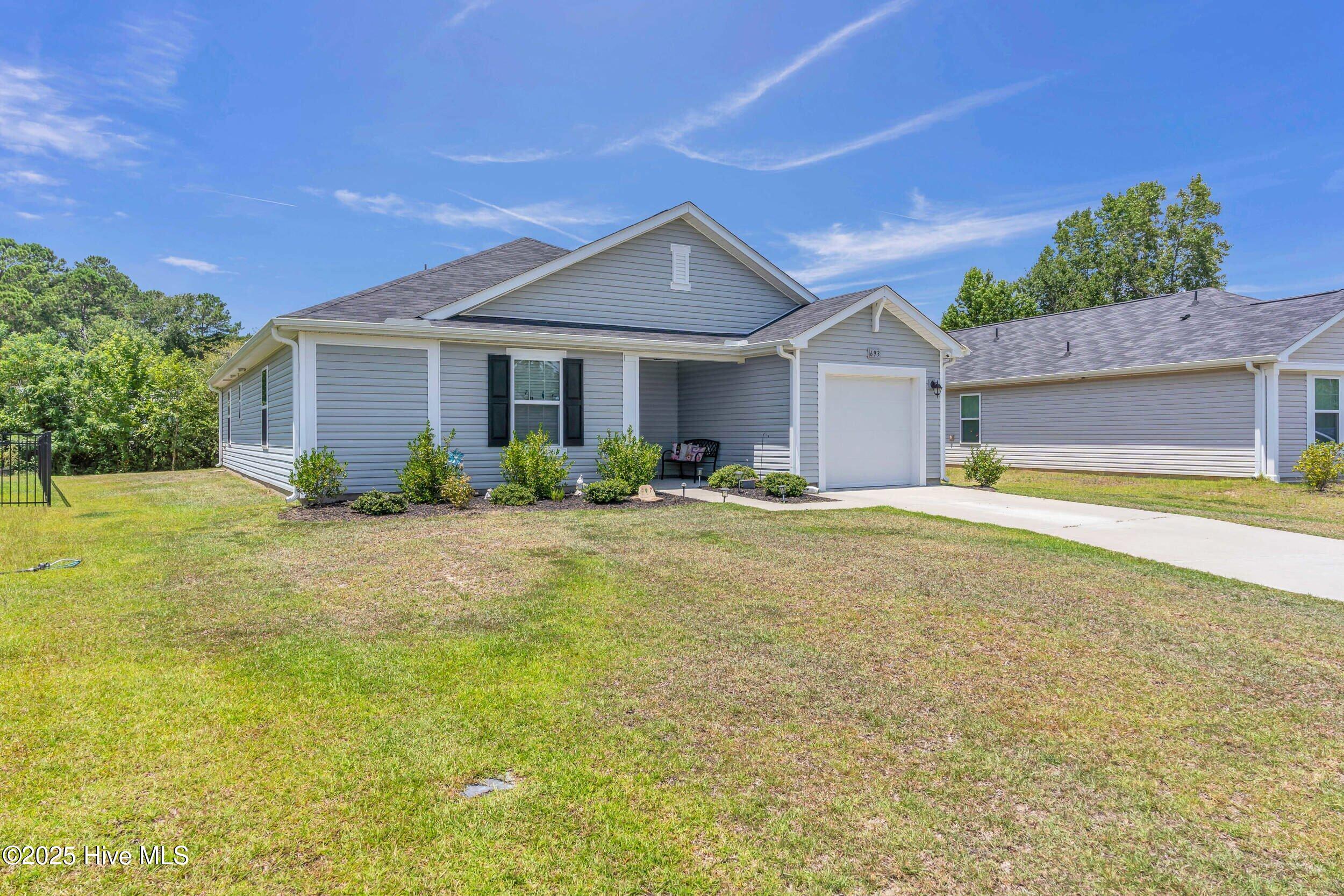 693 Landmark Cove