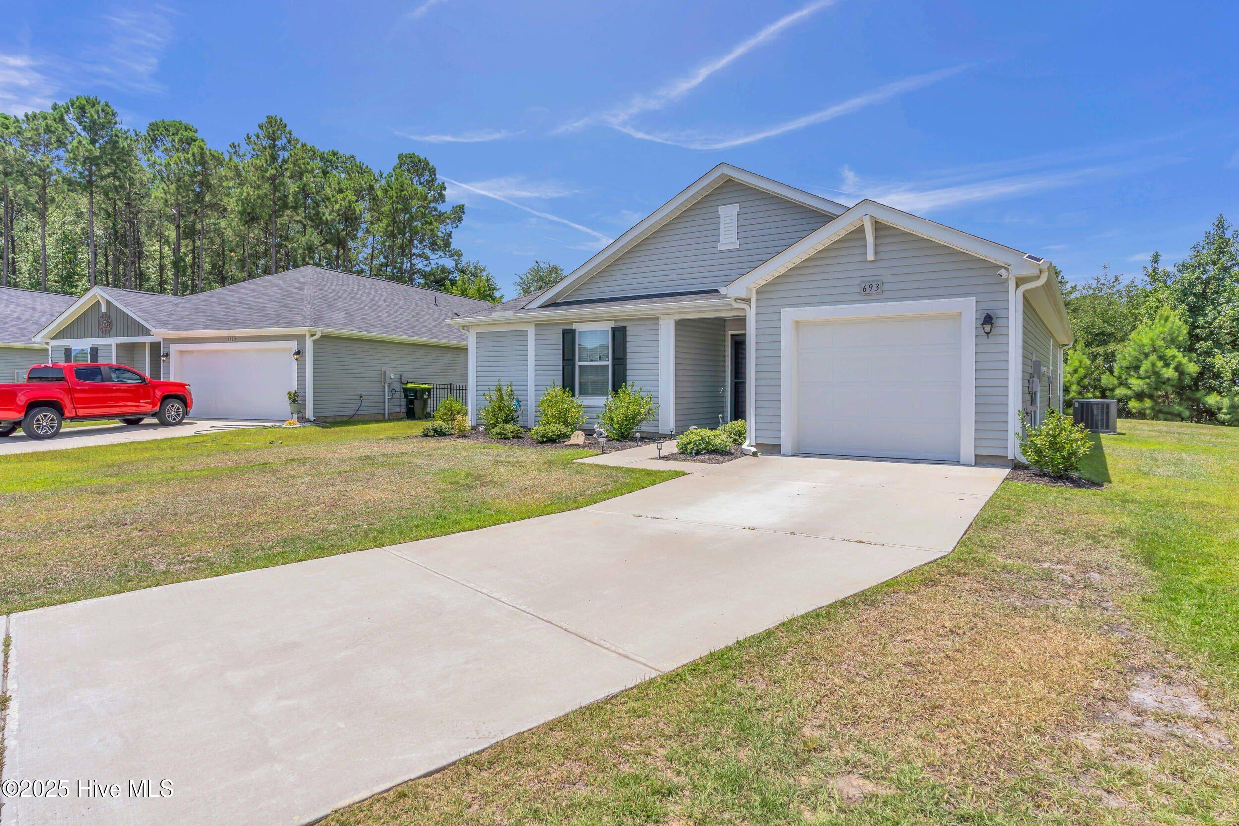 693 Landmark Cove
