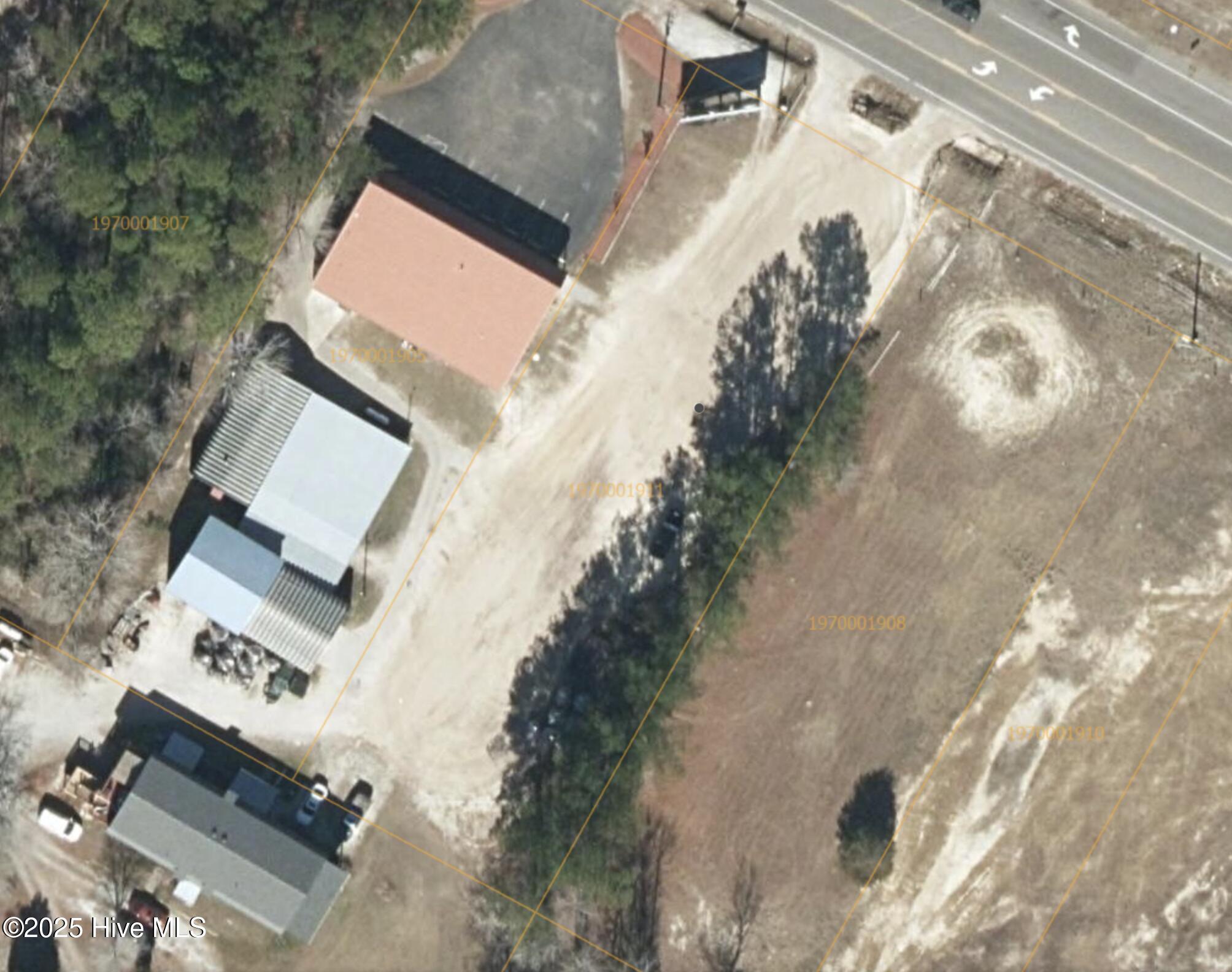 493 Whiteville Road NW