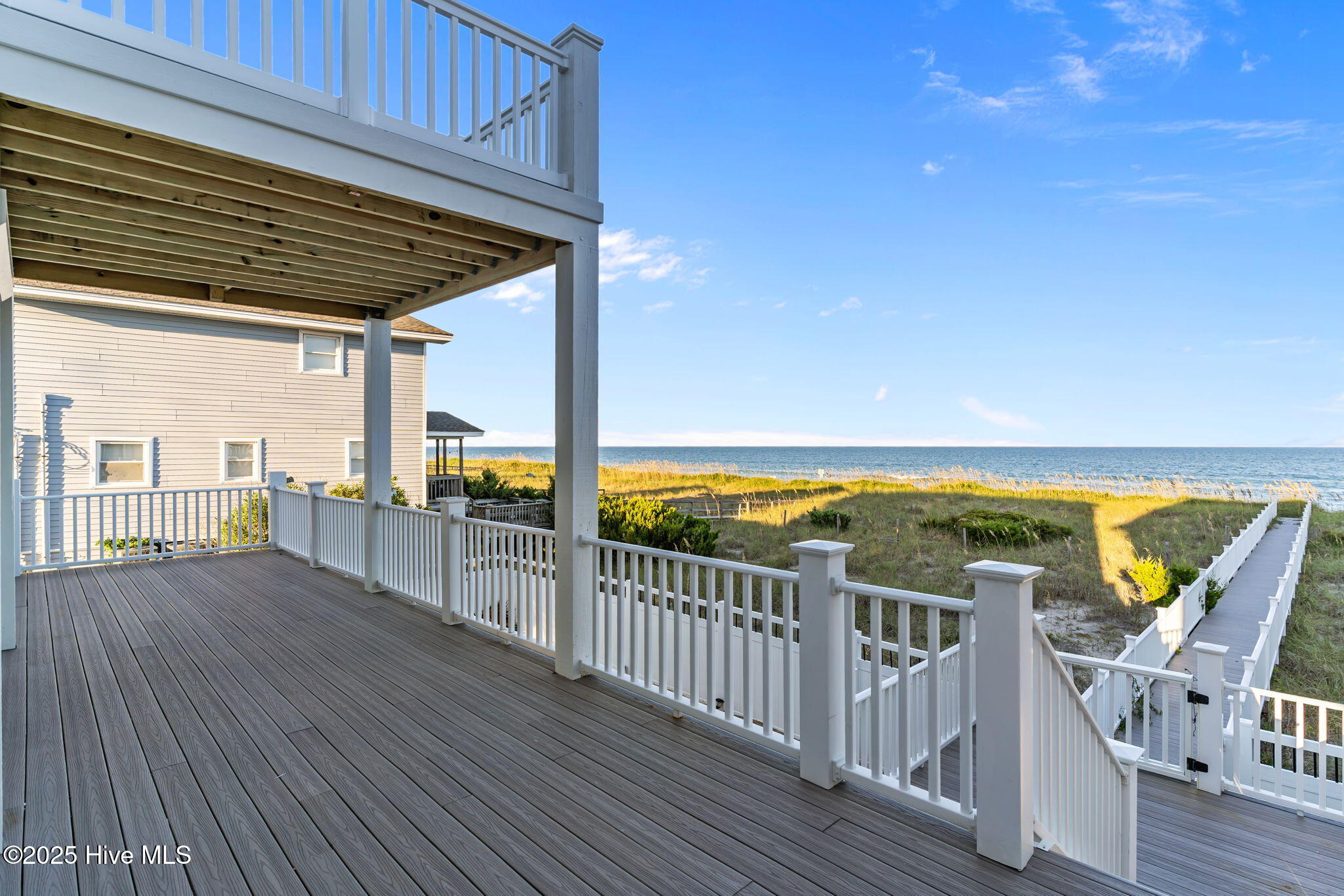 829 Fort Fisher Boulevard S