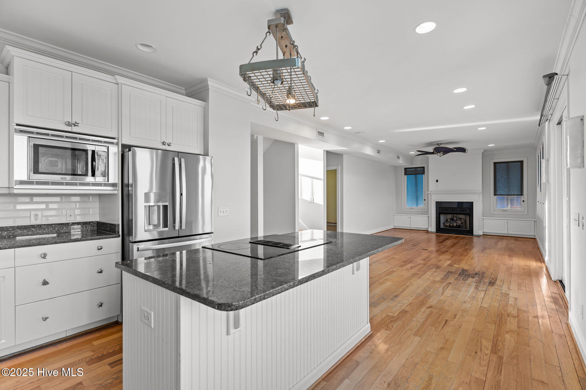 829 Fort Fisher Boulevard S