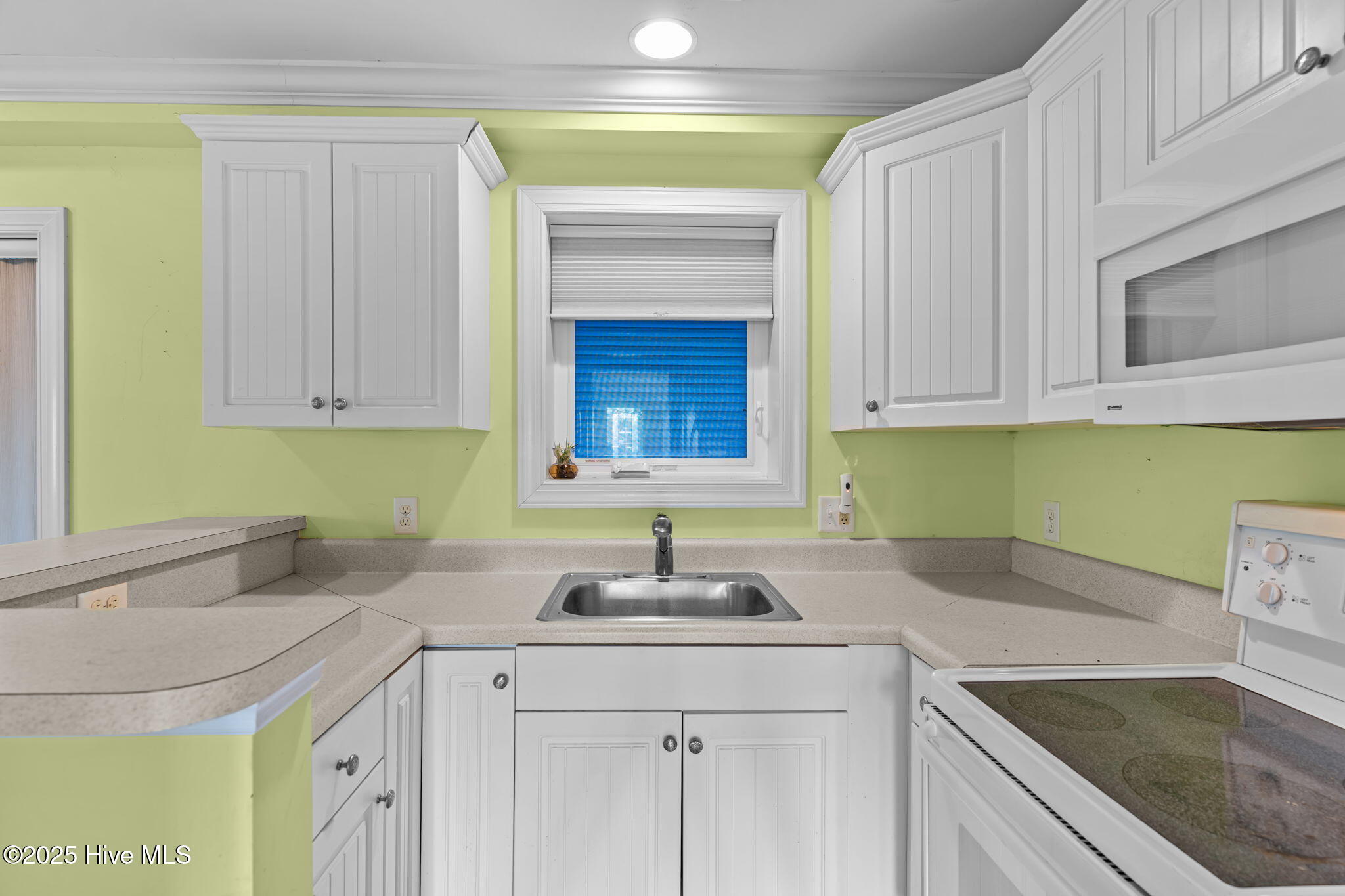 829 Fort Fisher Boulevard S