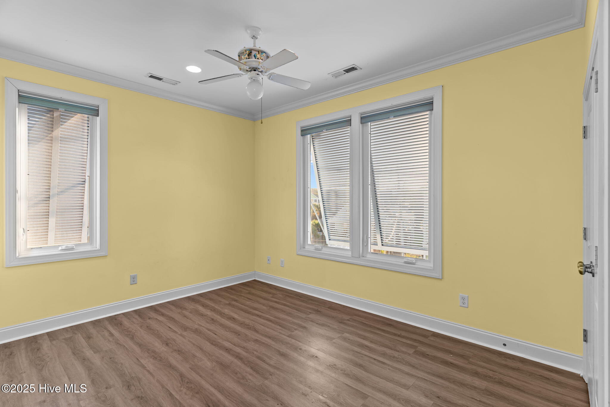 829 Fort Fisher Boulevard S