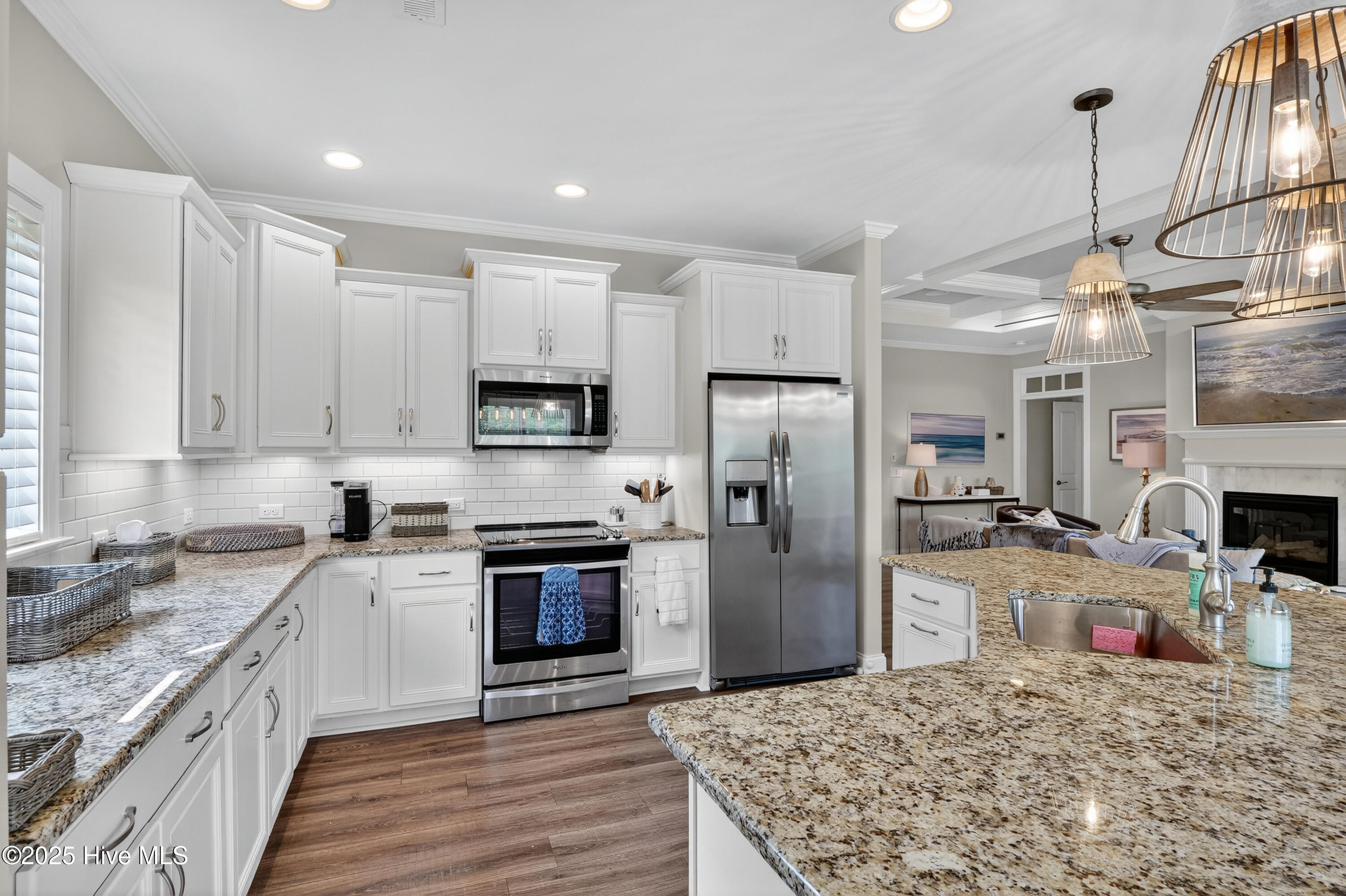 4244 Moorland Lane