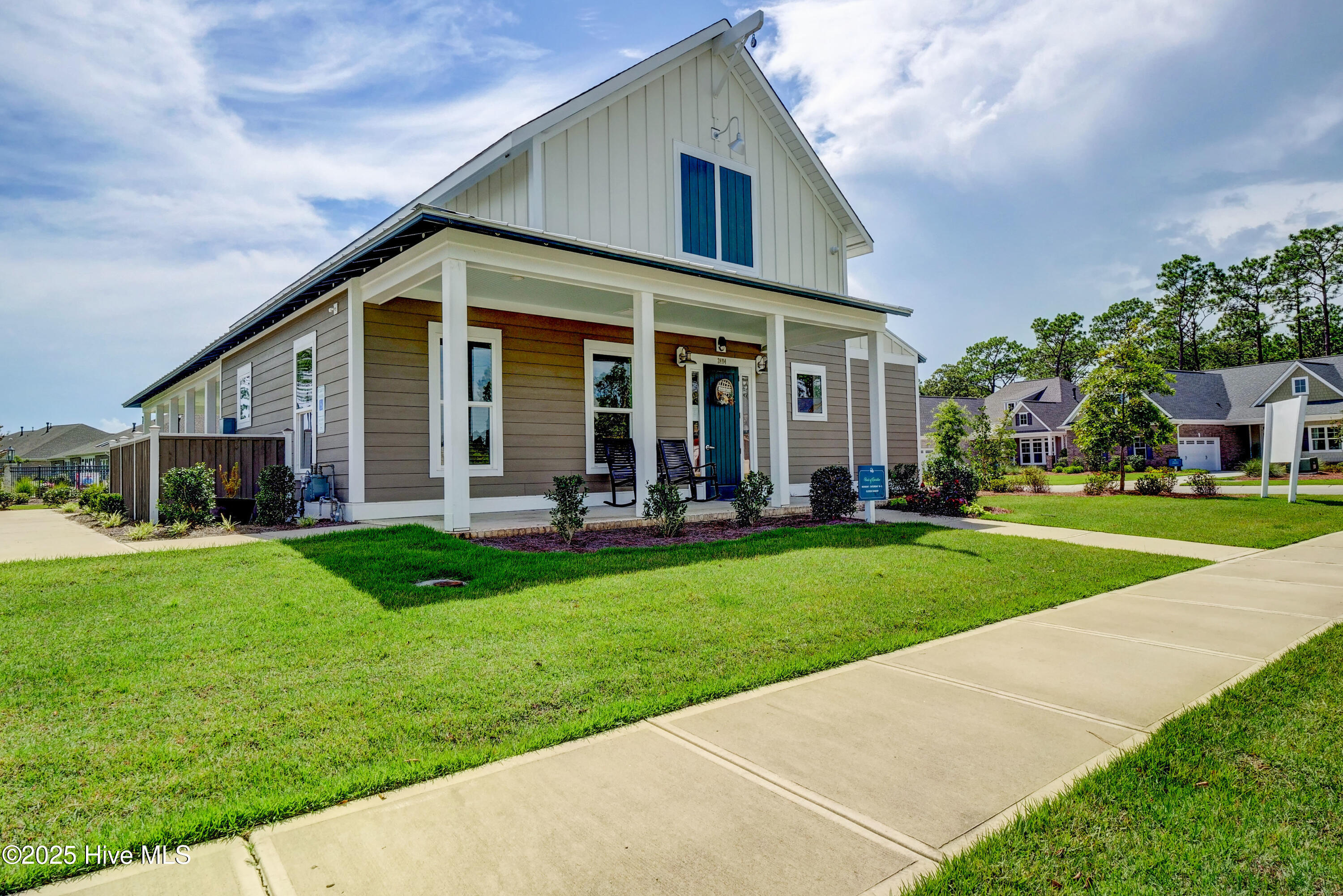 4244 Moorland Lane