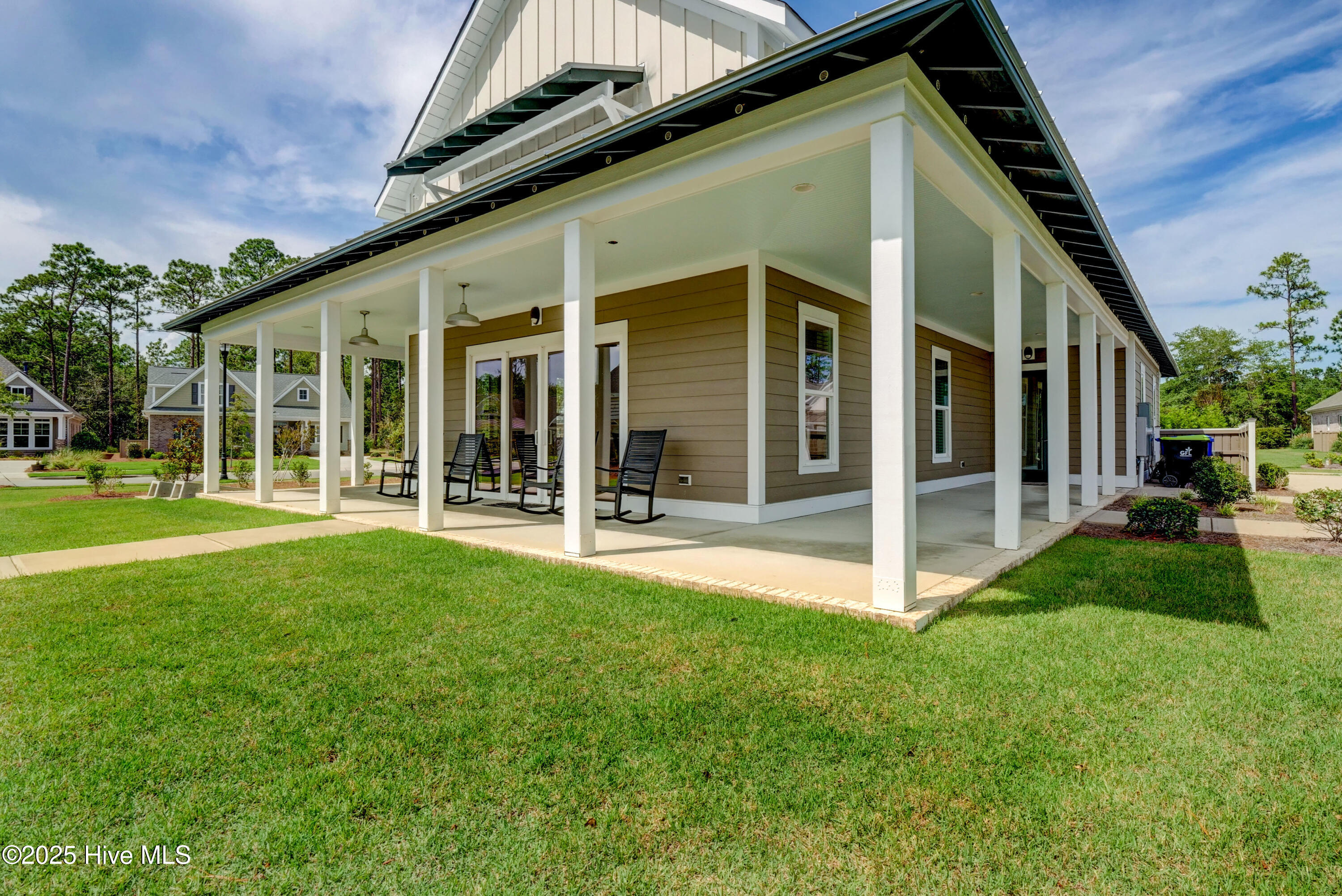 4244 Moorland Lane