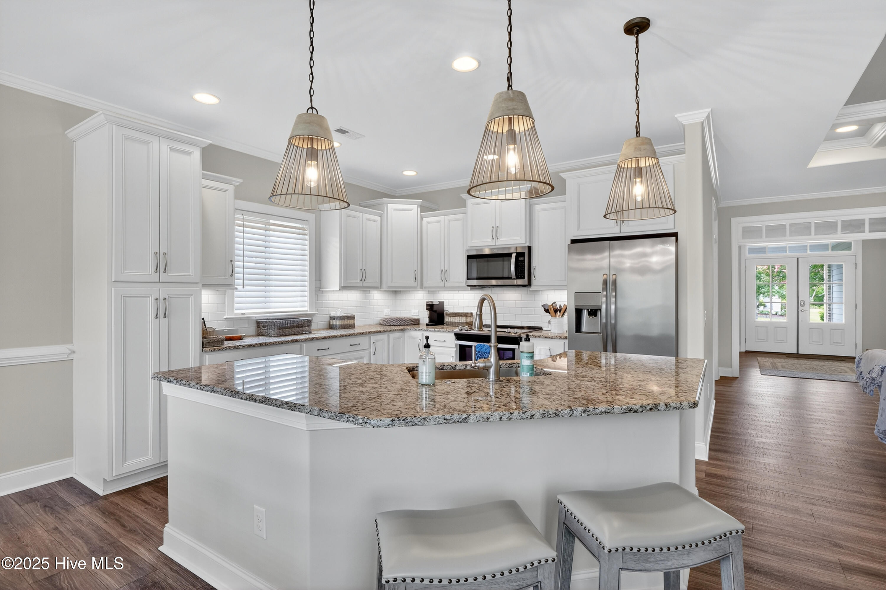 4244 Moorland Lane