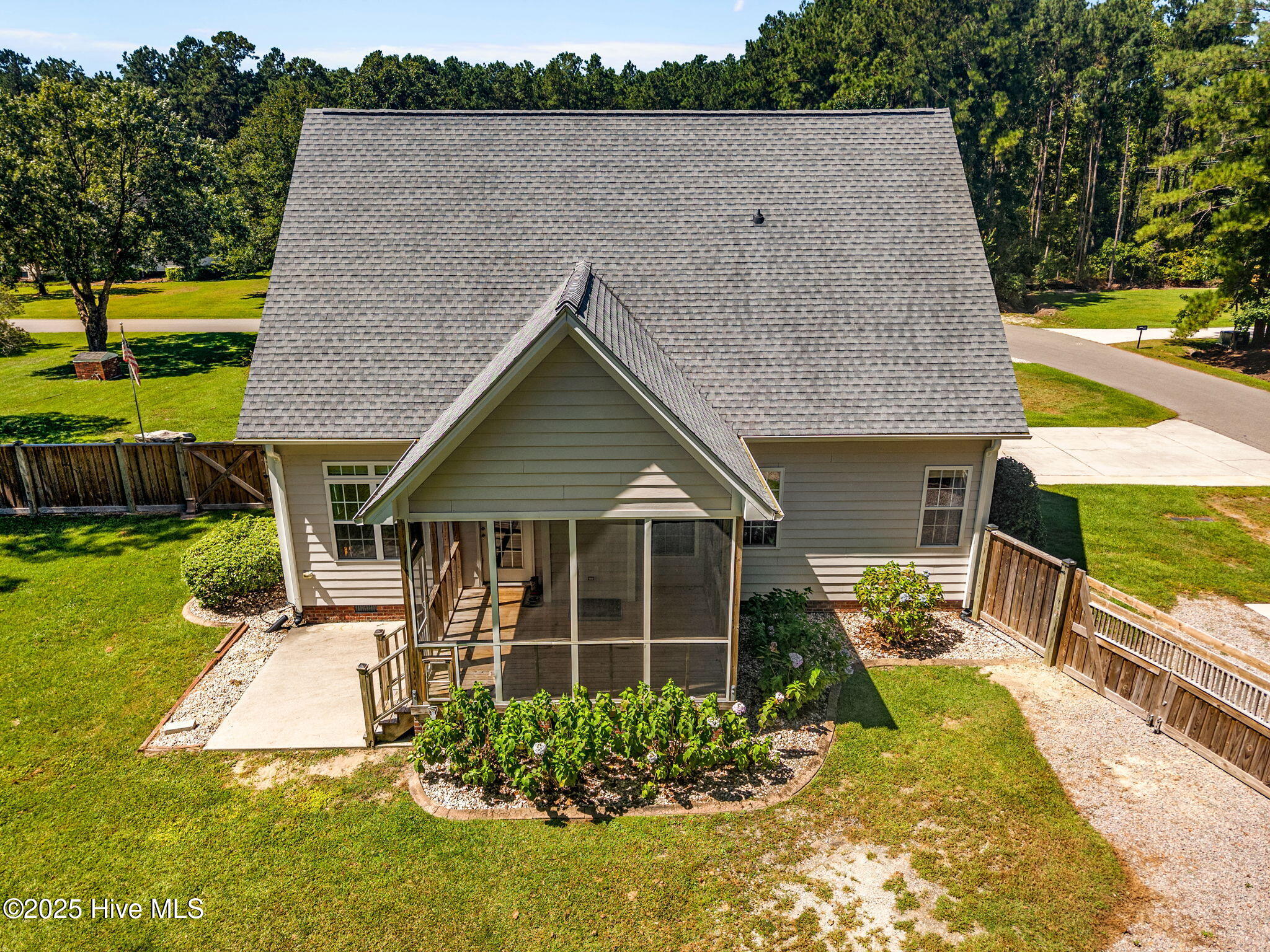 101 E Pointe Road