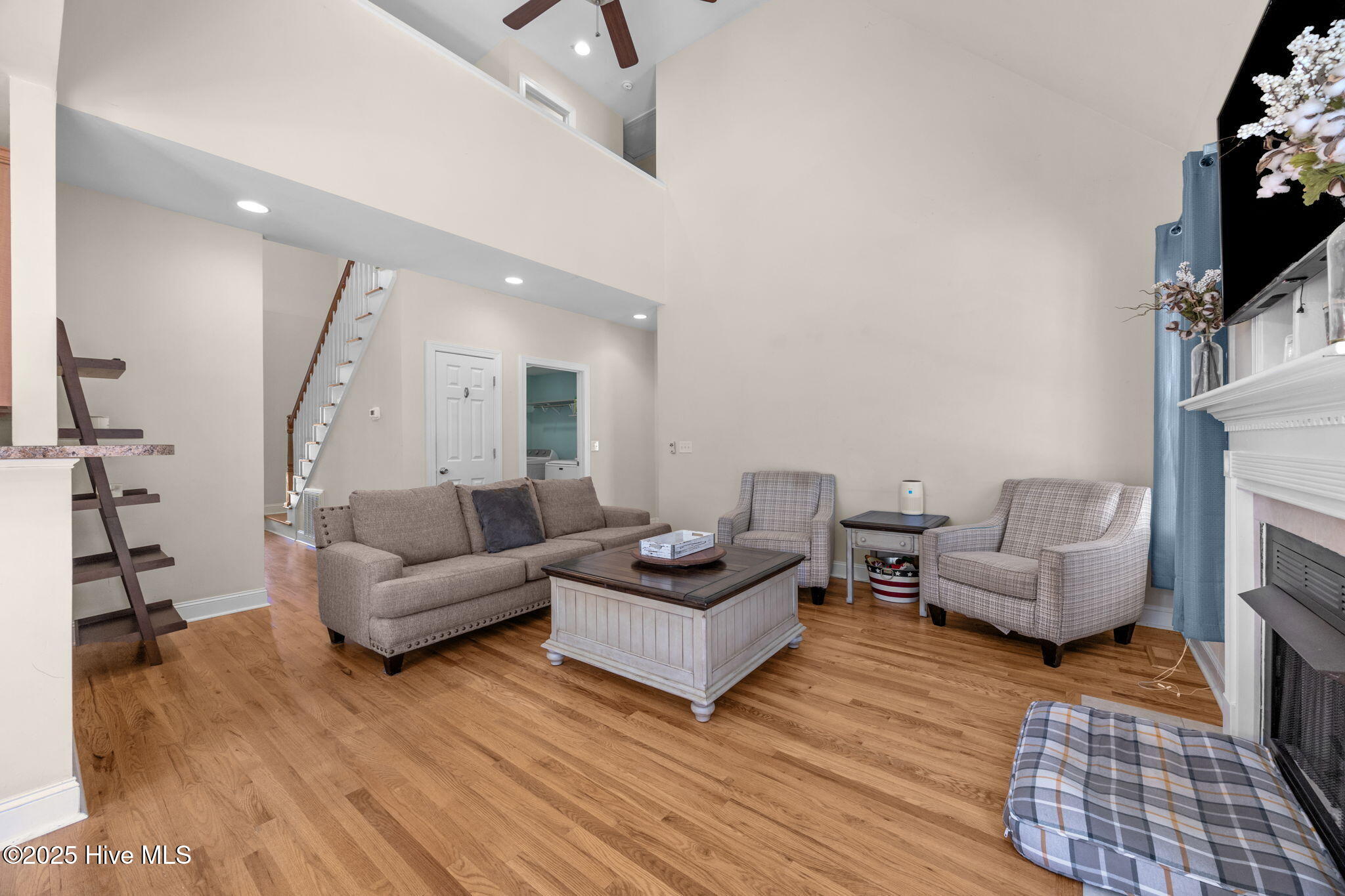 101 E Pointe Road