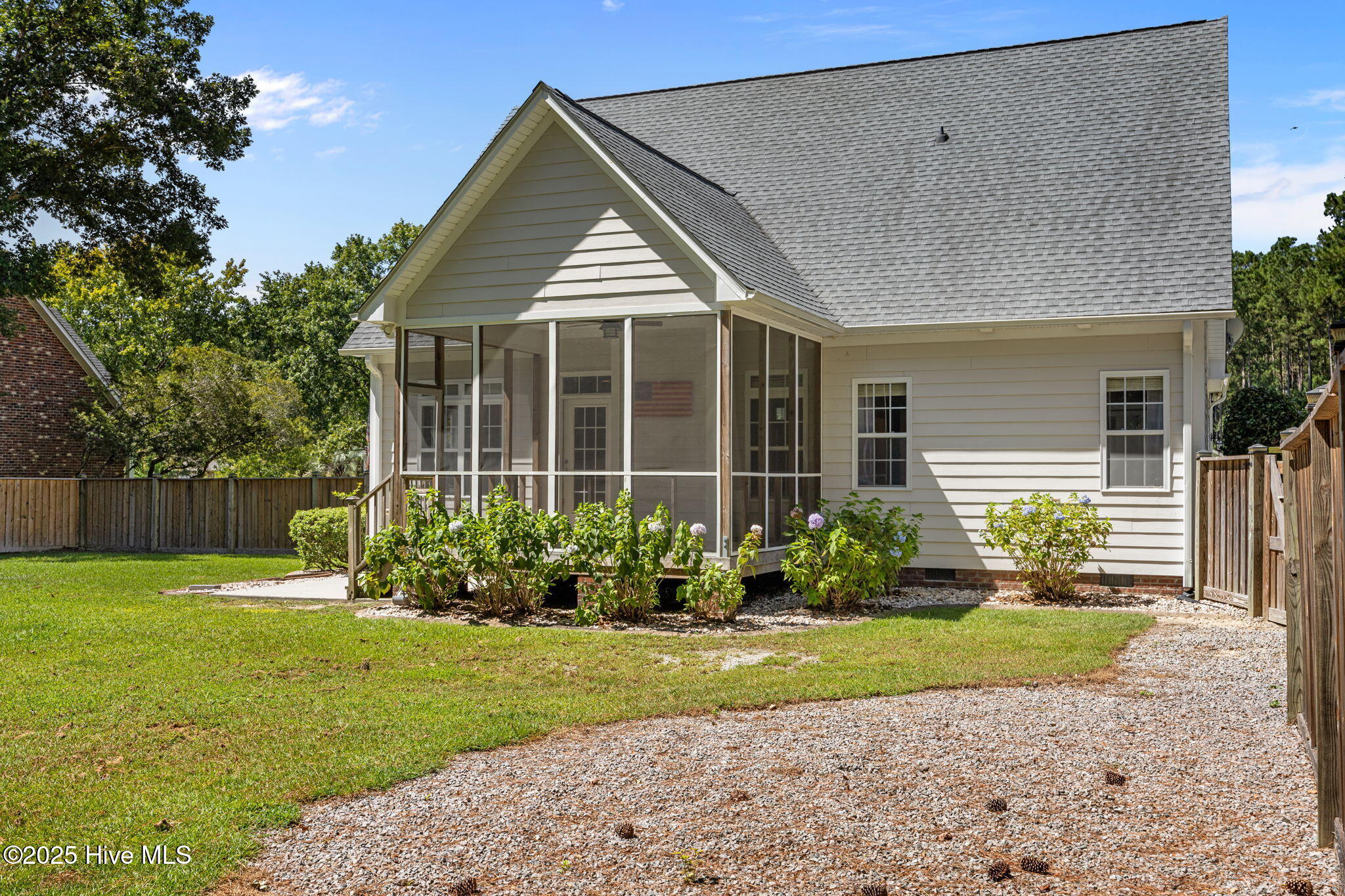 101 E Pointe Road