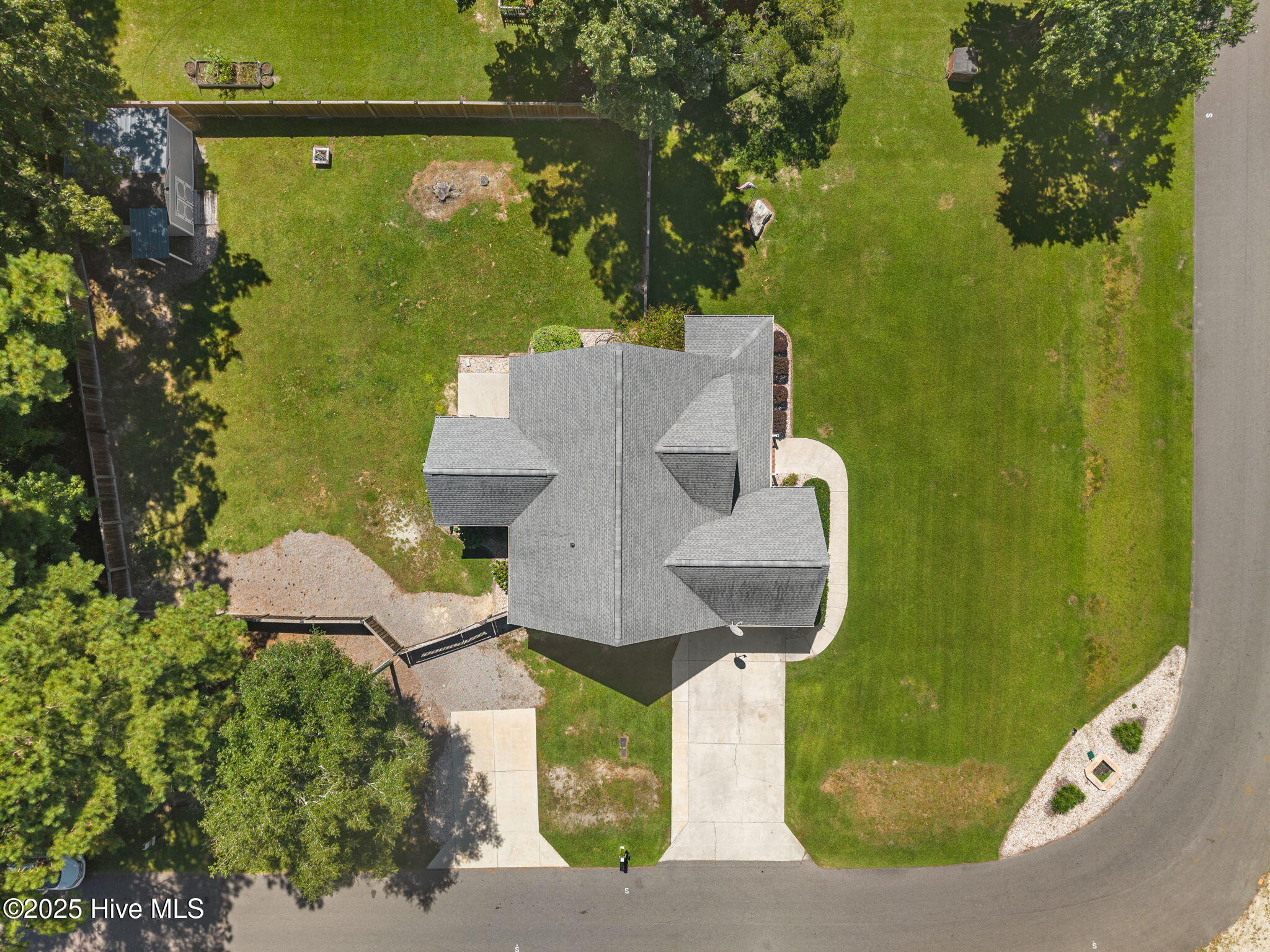 101 E Pointe Road
