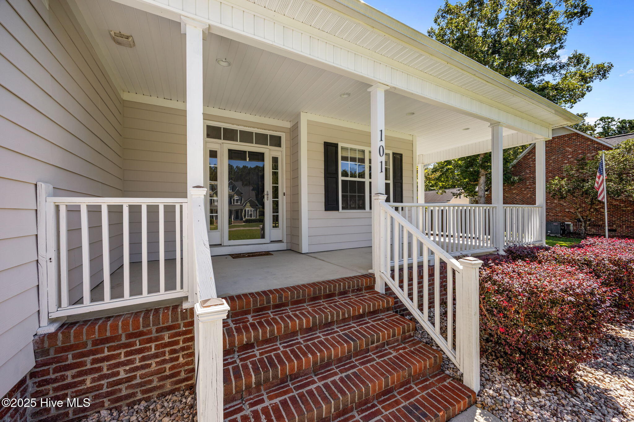 101 E Pointe Road