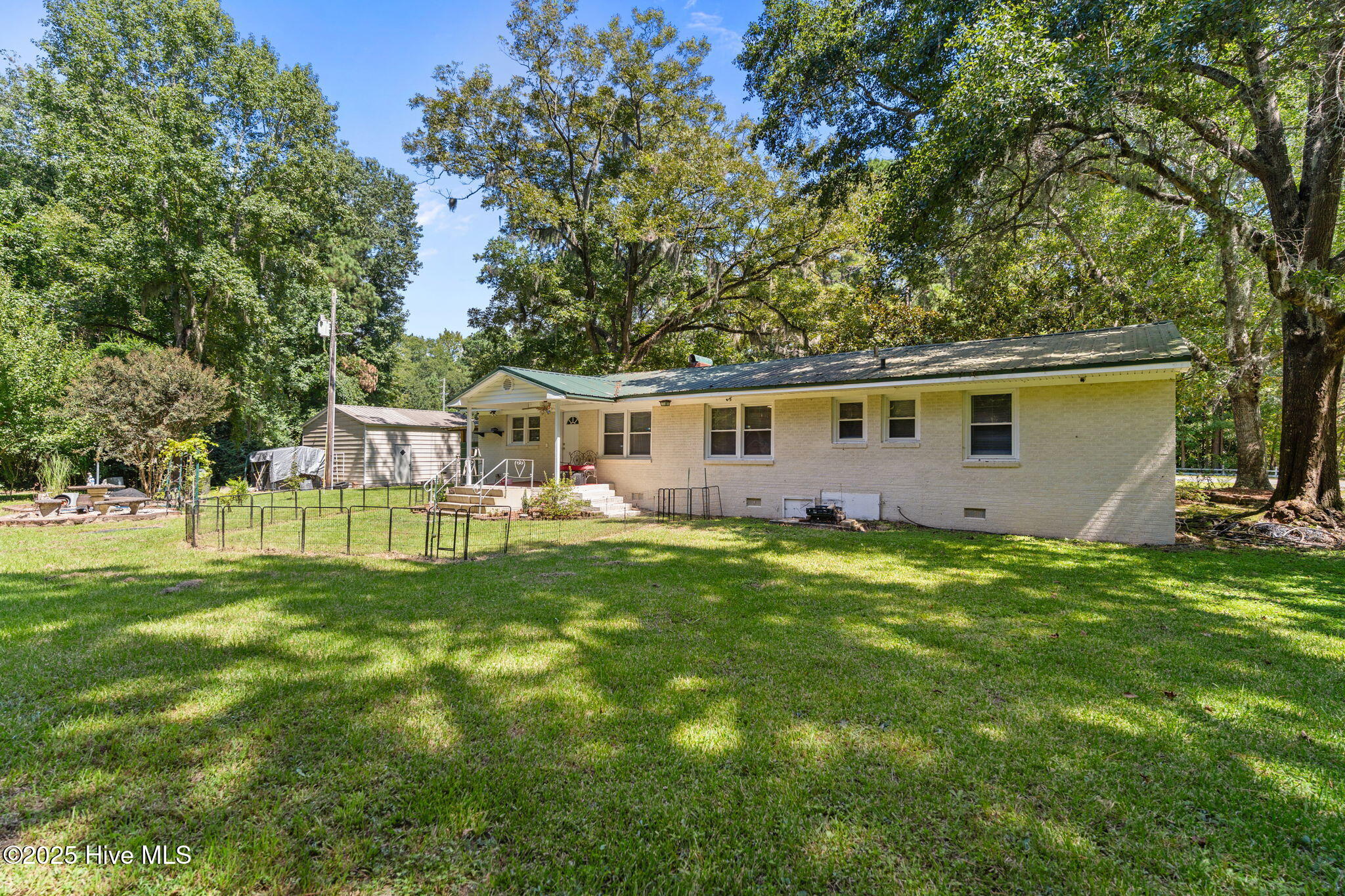 1601 Midway Road SE