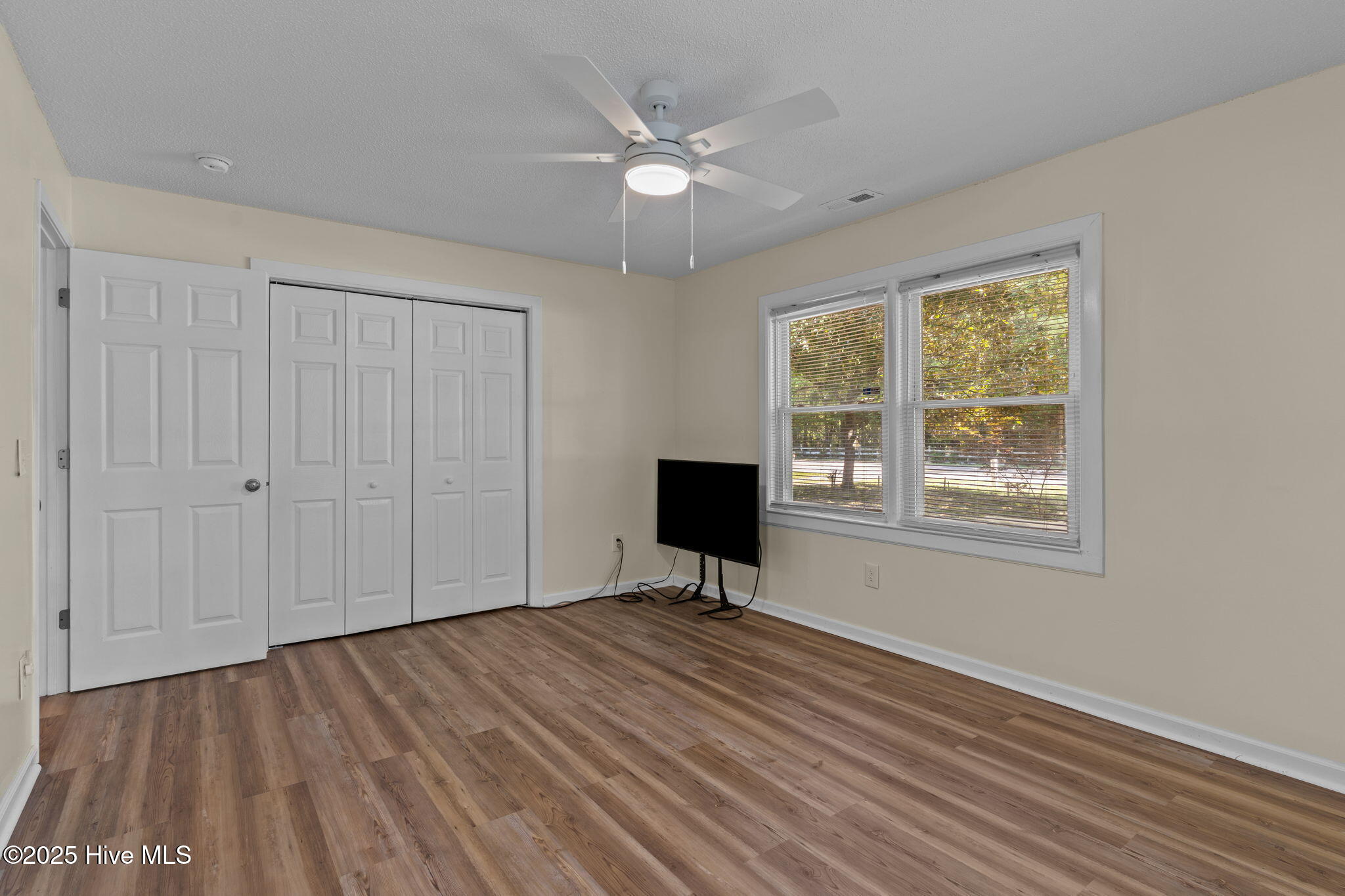 1601 Midway Road SE