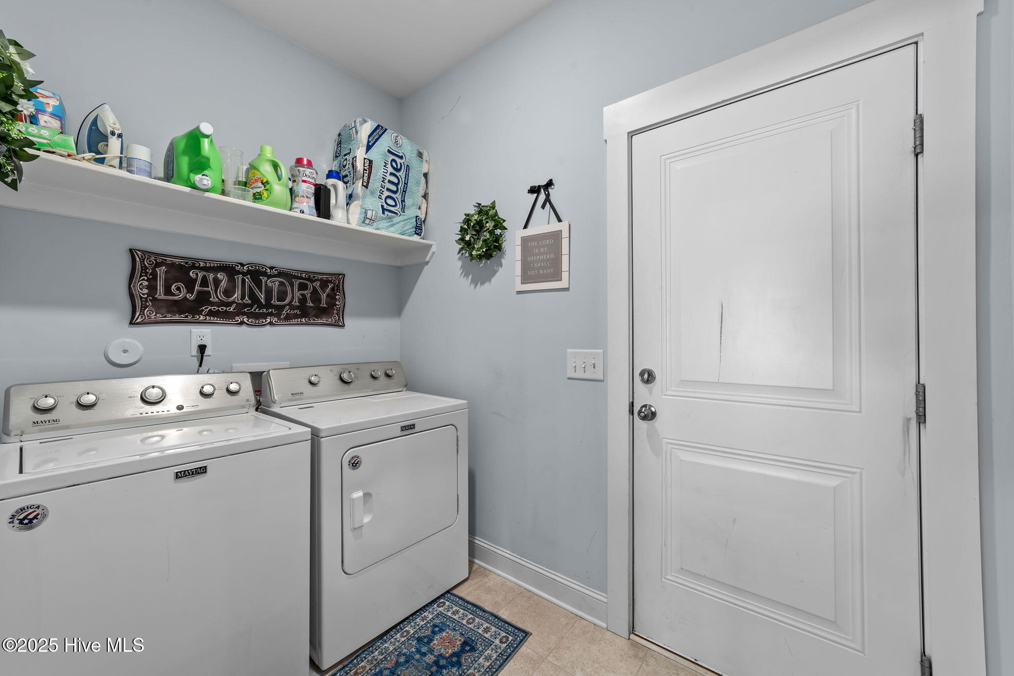 9329 National Avenue NE