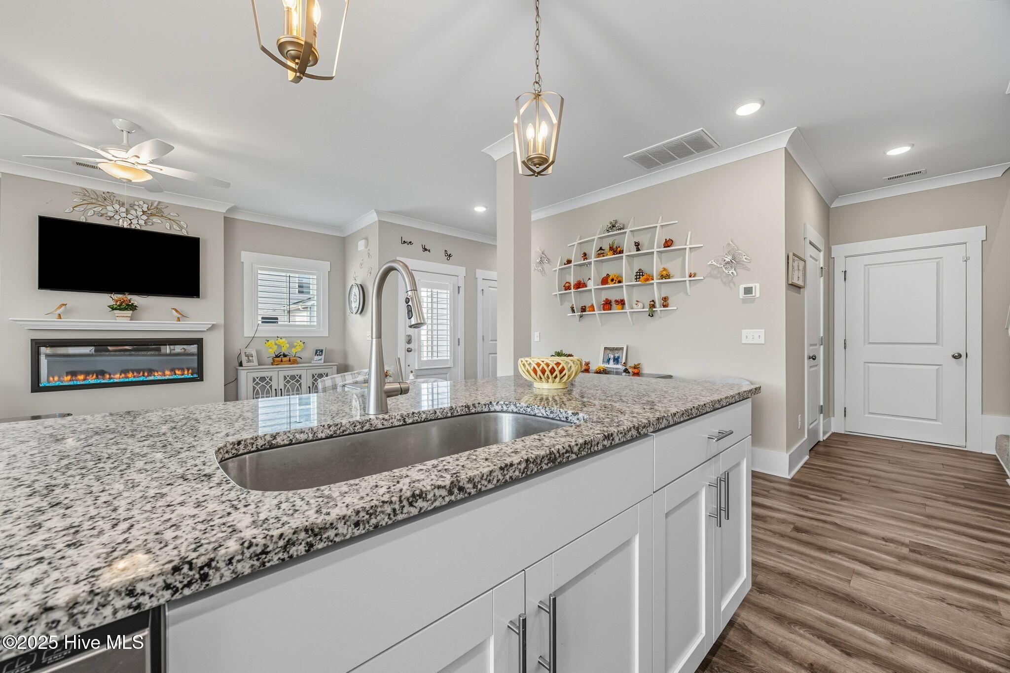 7400 Springwater Drive