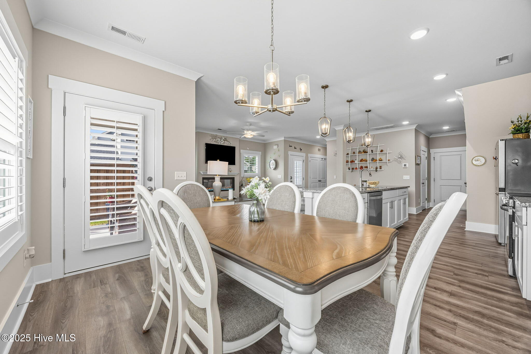 7400 Springwater Drive