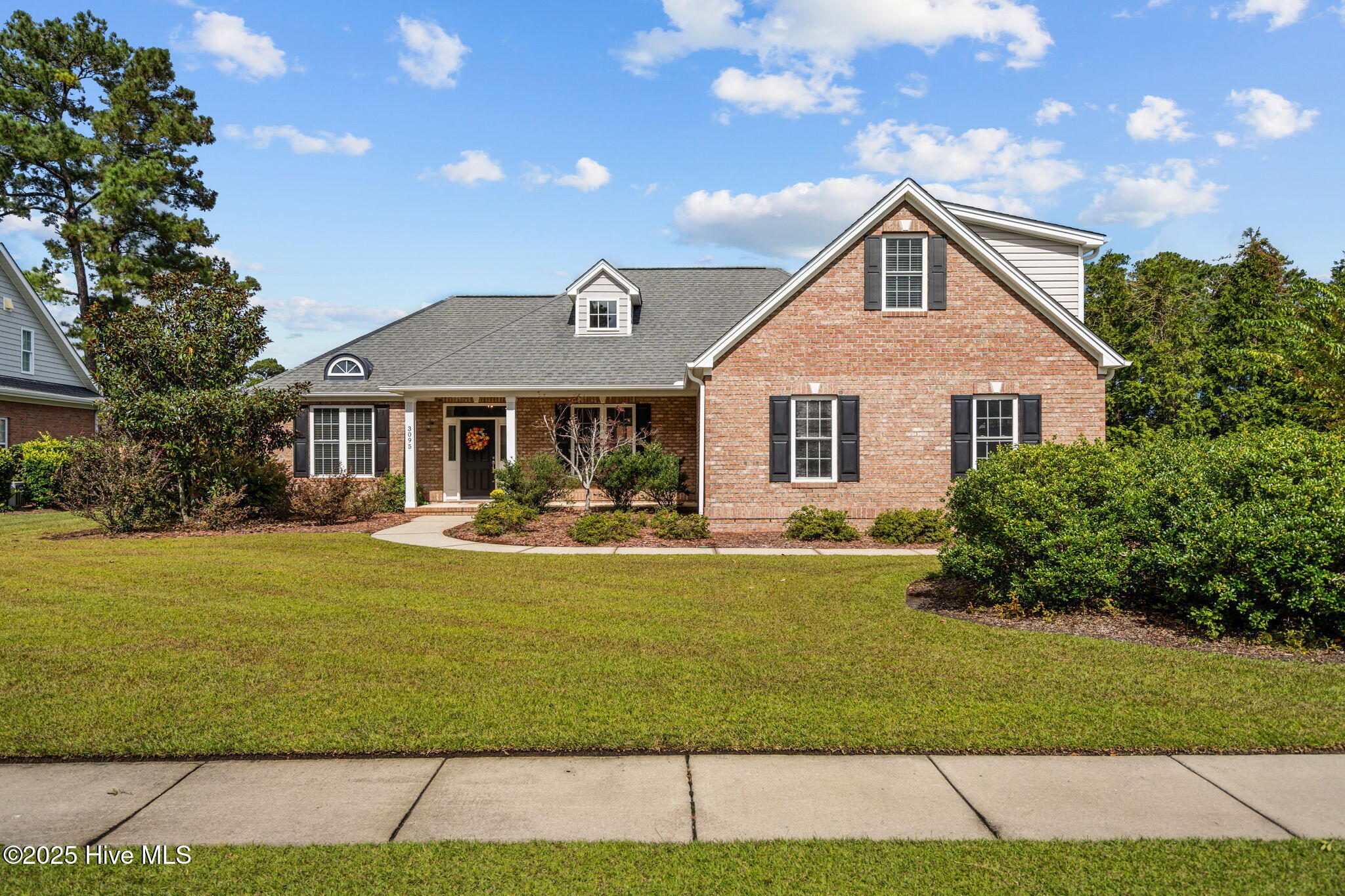 3095 Woodbend Court, Leland