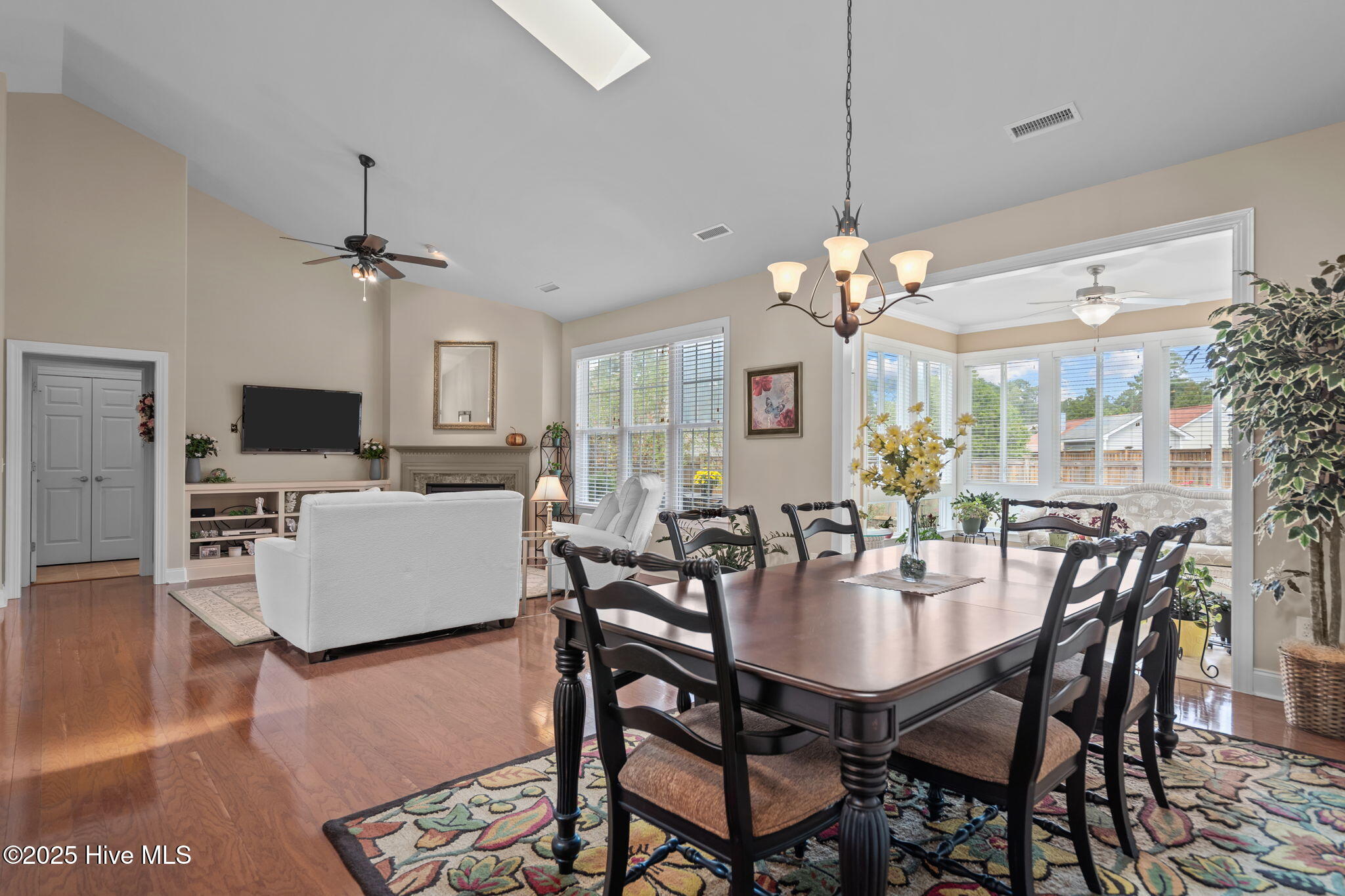 3095 Woodbend Court, Leland