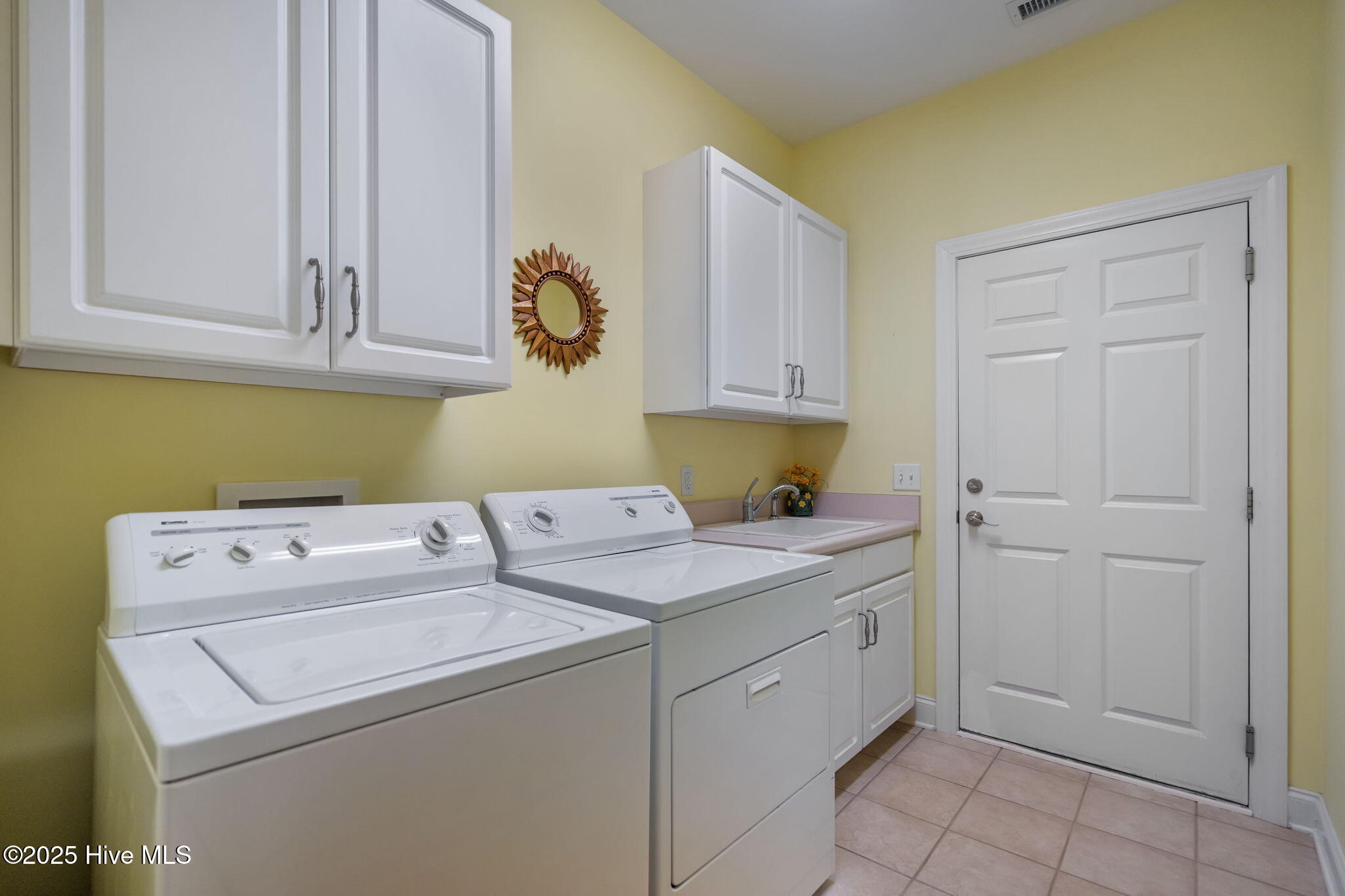 3095 Woodbend Court, Leland