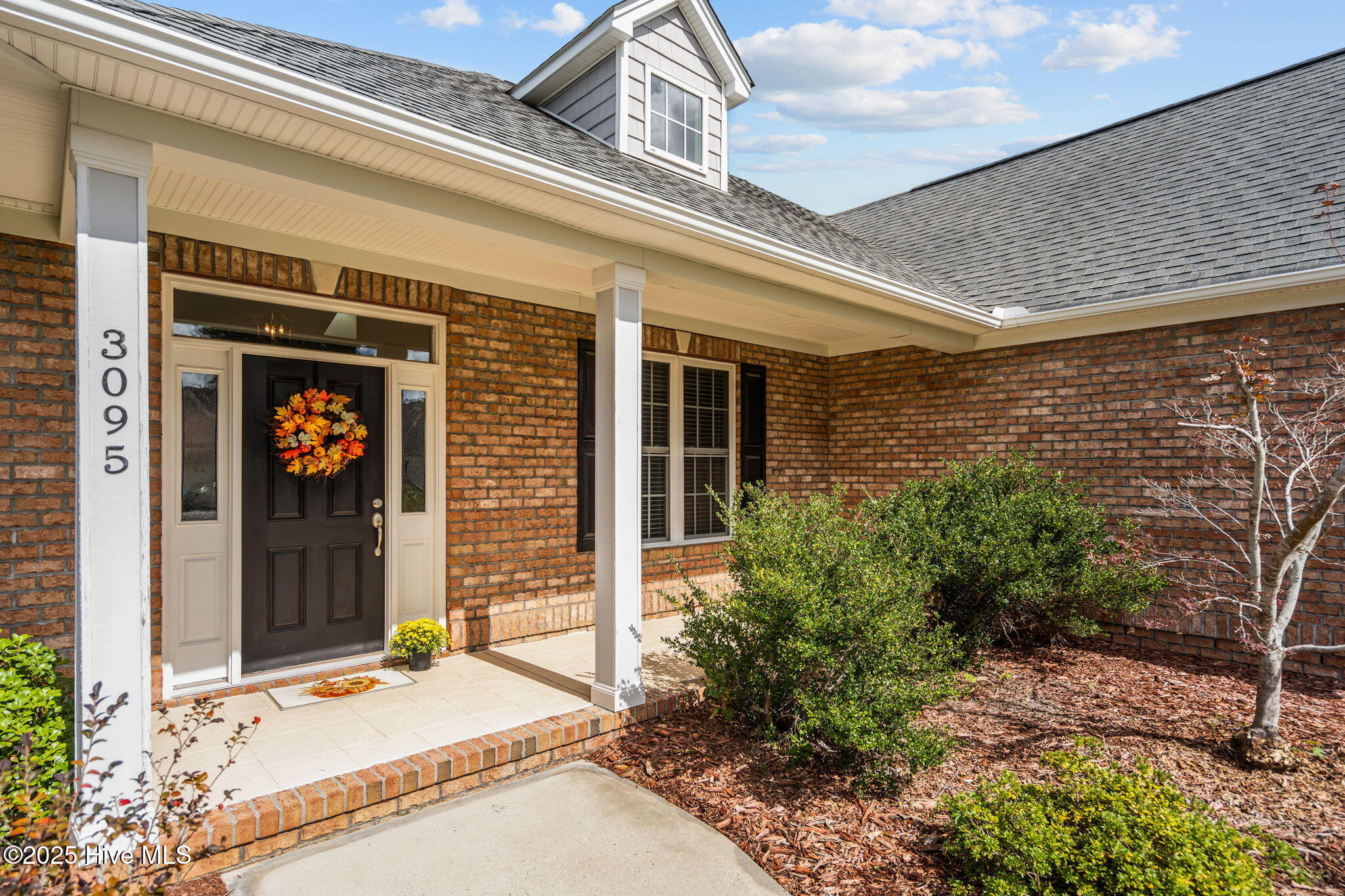 3095 Woodbend Court, Leland