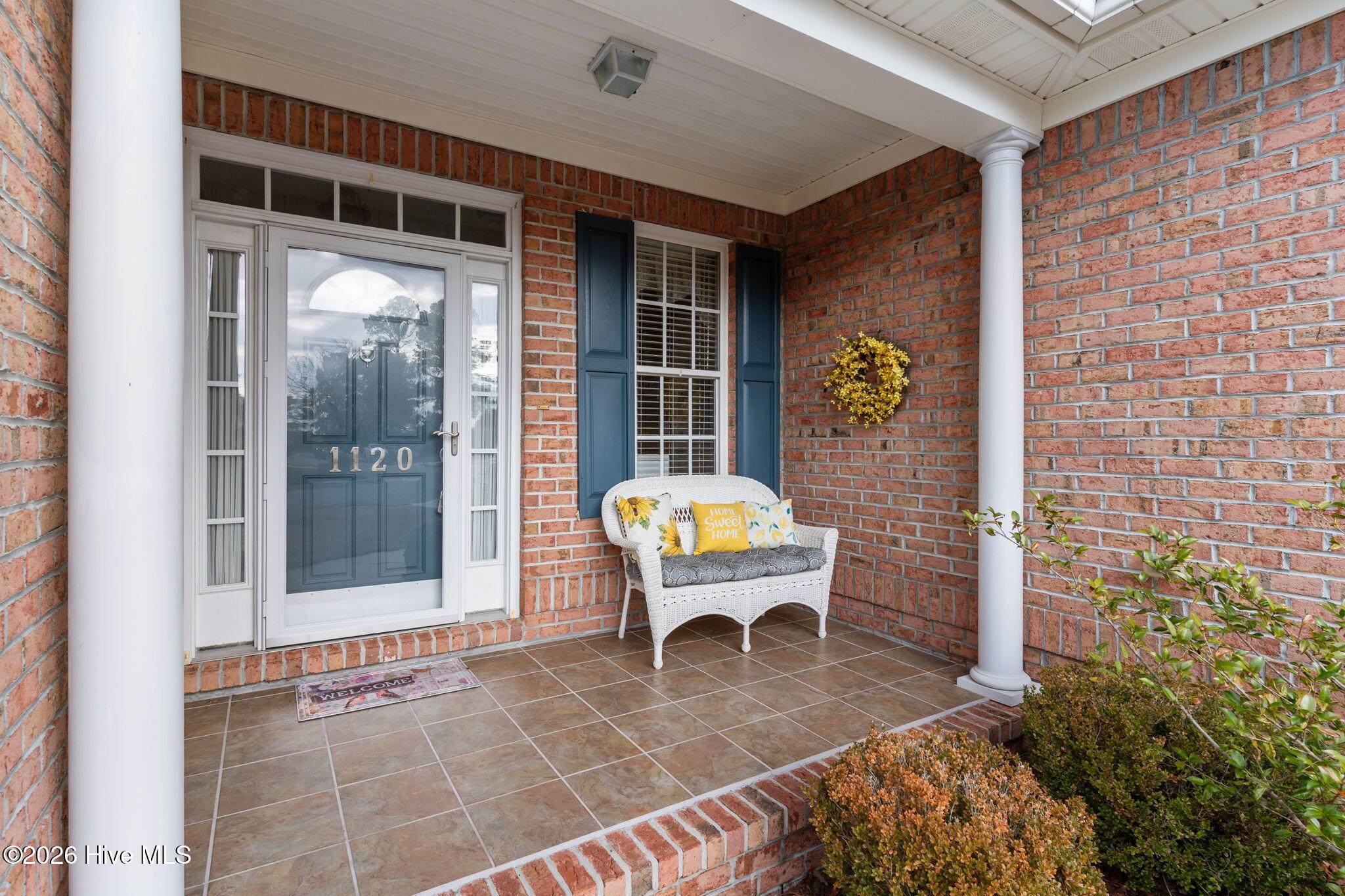 1120 Hampton Pines Court