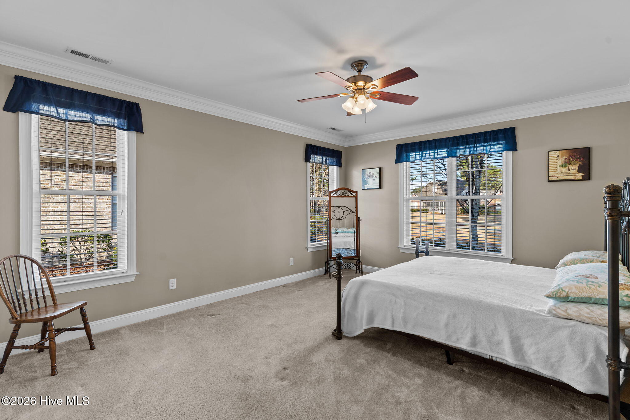 1120 Hampton Pines Court