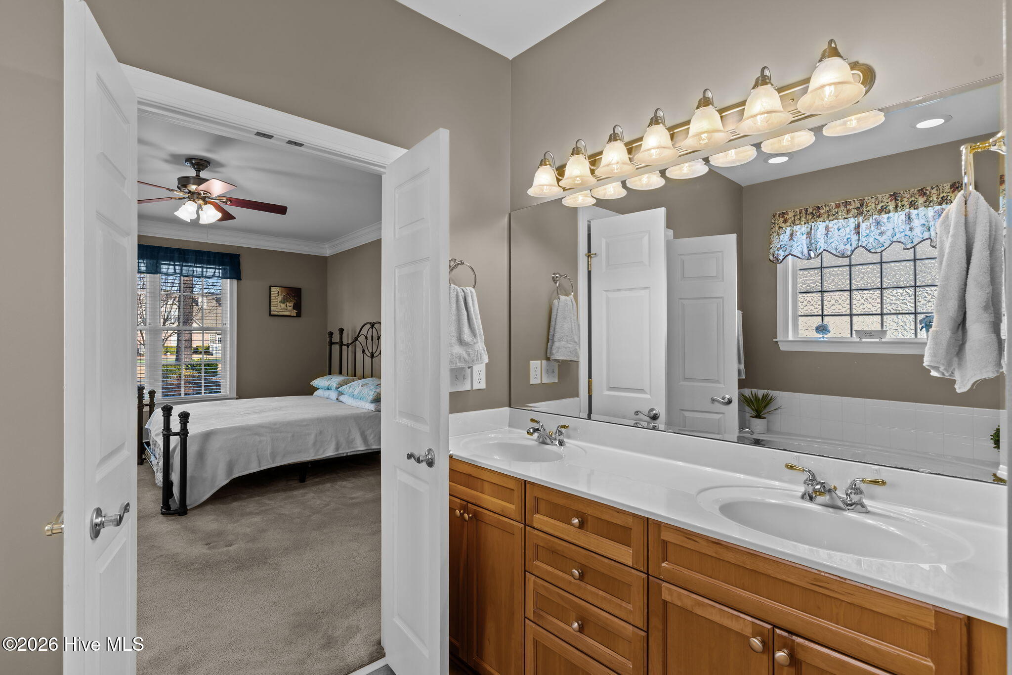 1120 Hampton Pines Court