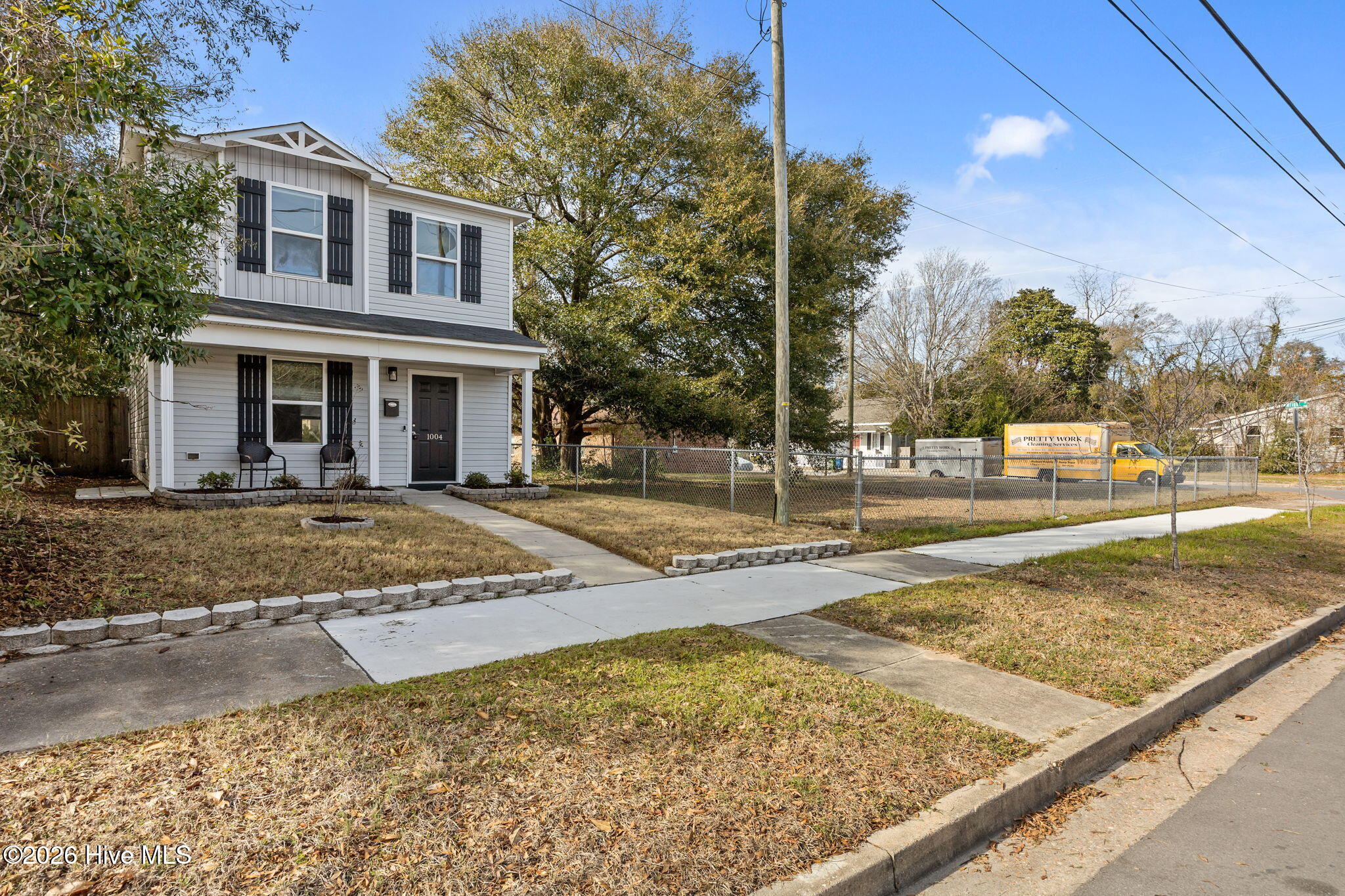 1004 S 8th Street