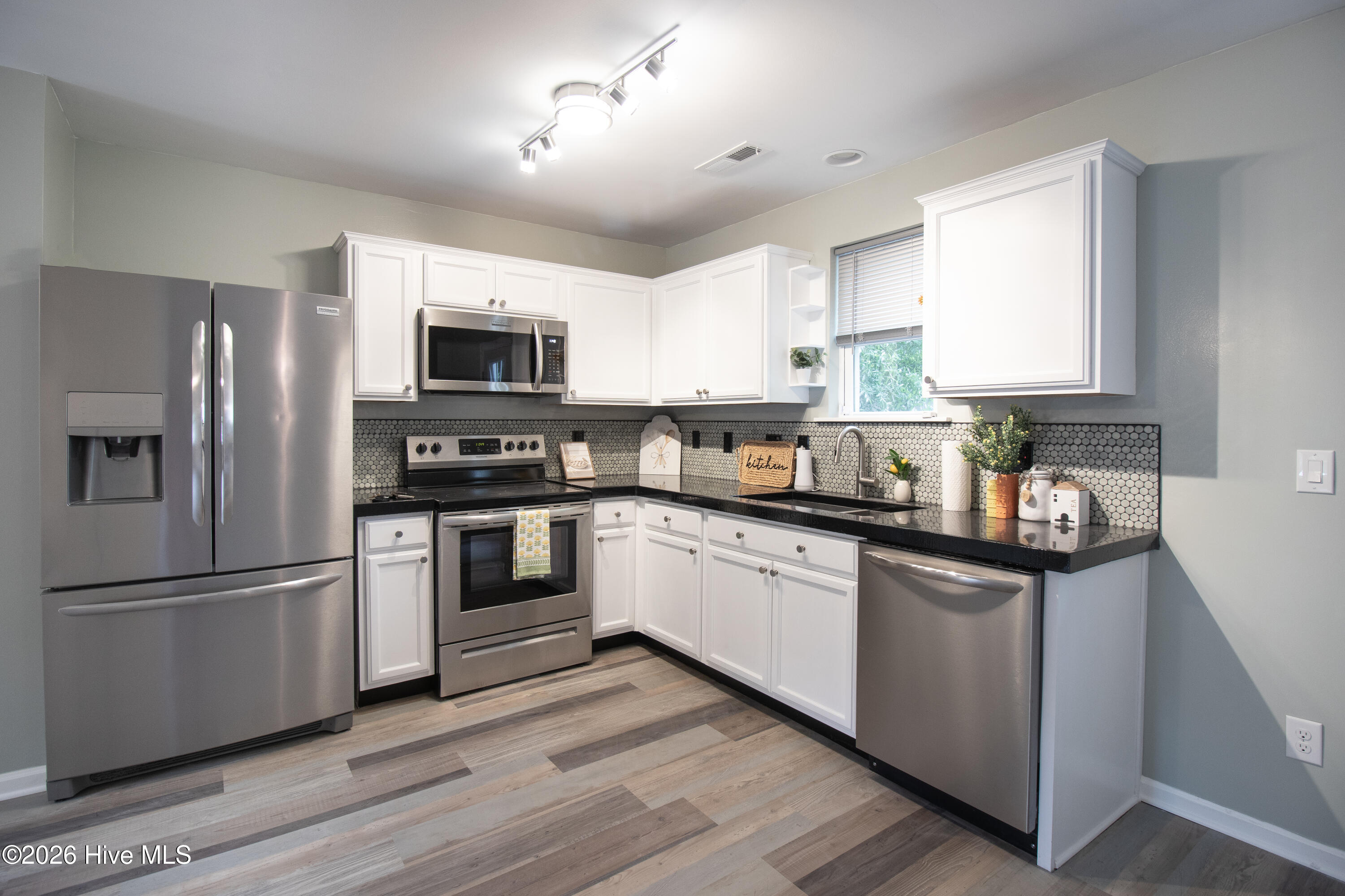 1004 S 8th Street