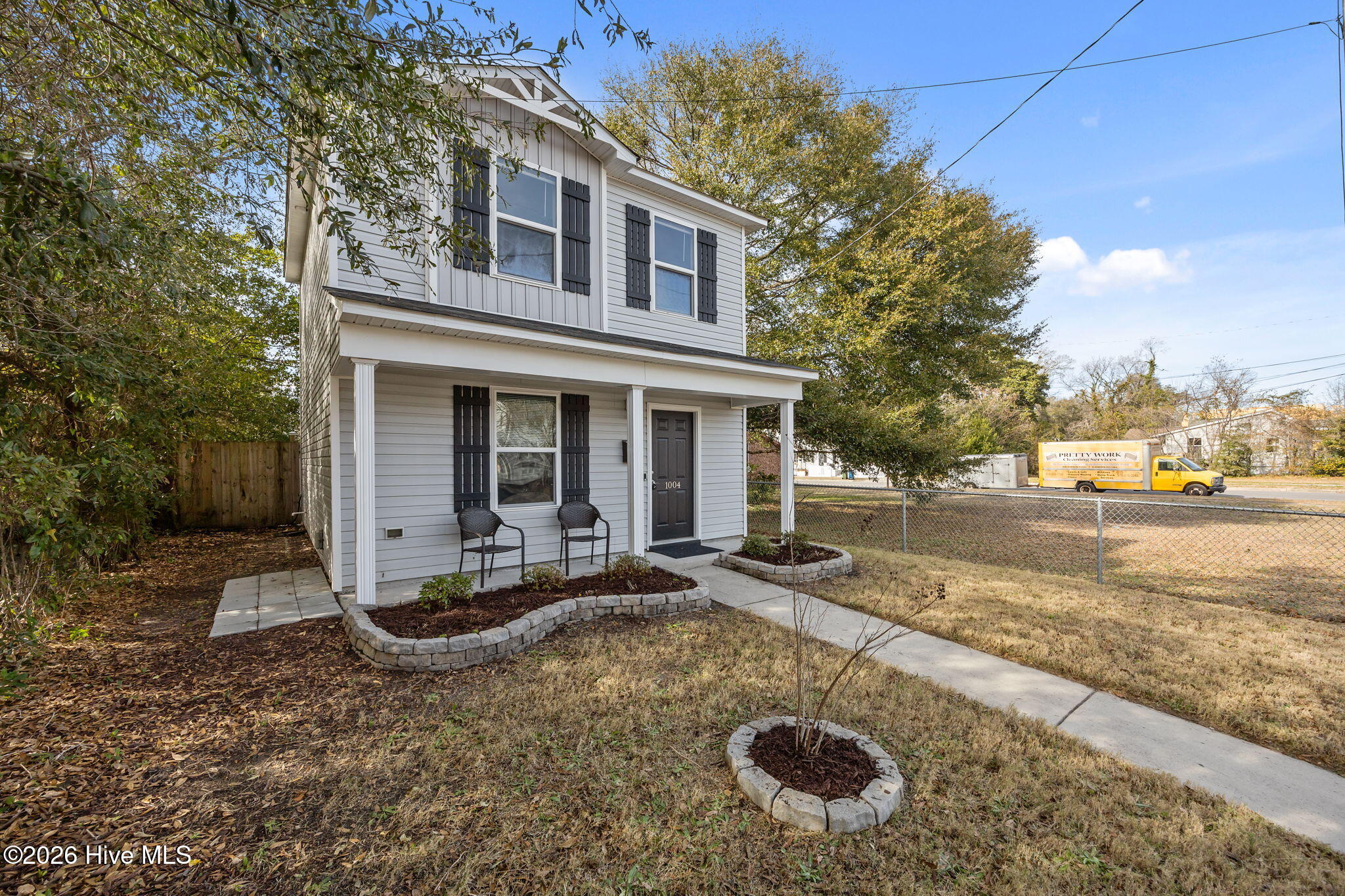 1004 S 8th Street