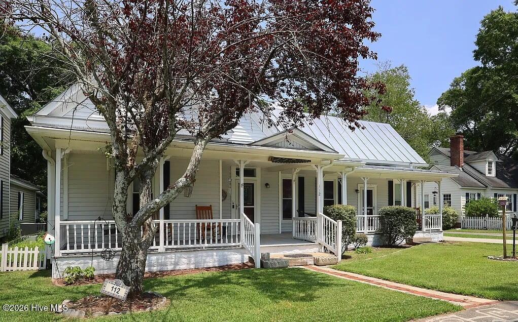 112 W Foy Street