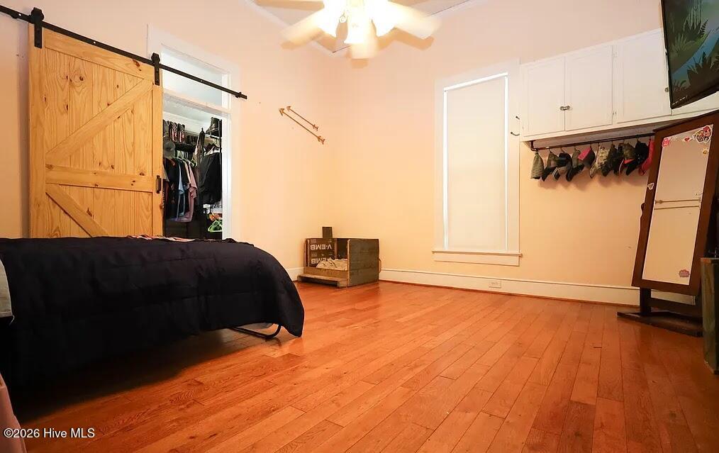 112 W Foy Street