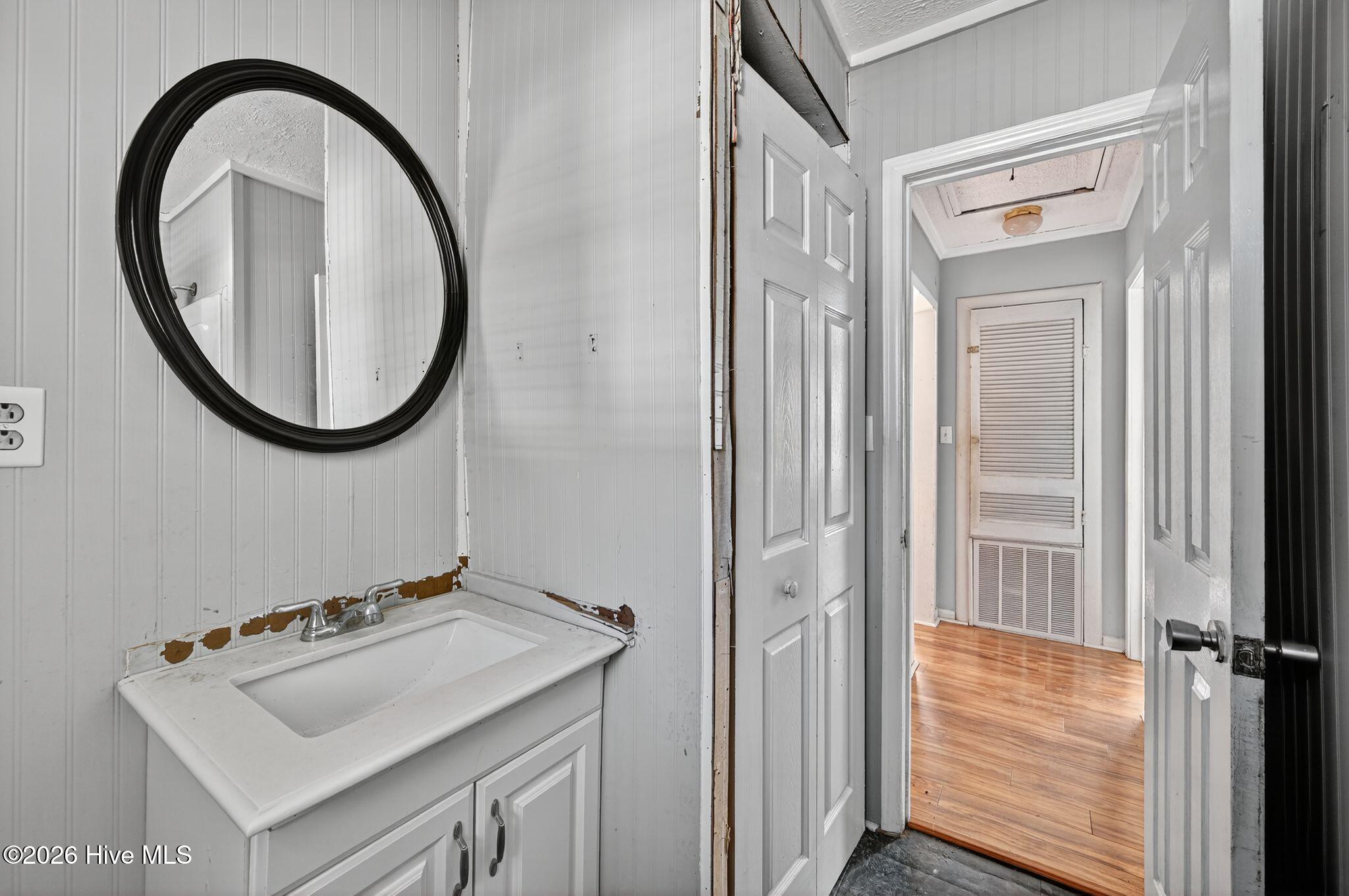 6701 Murrayville Road